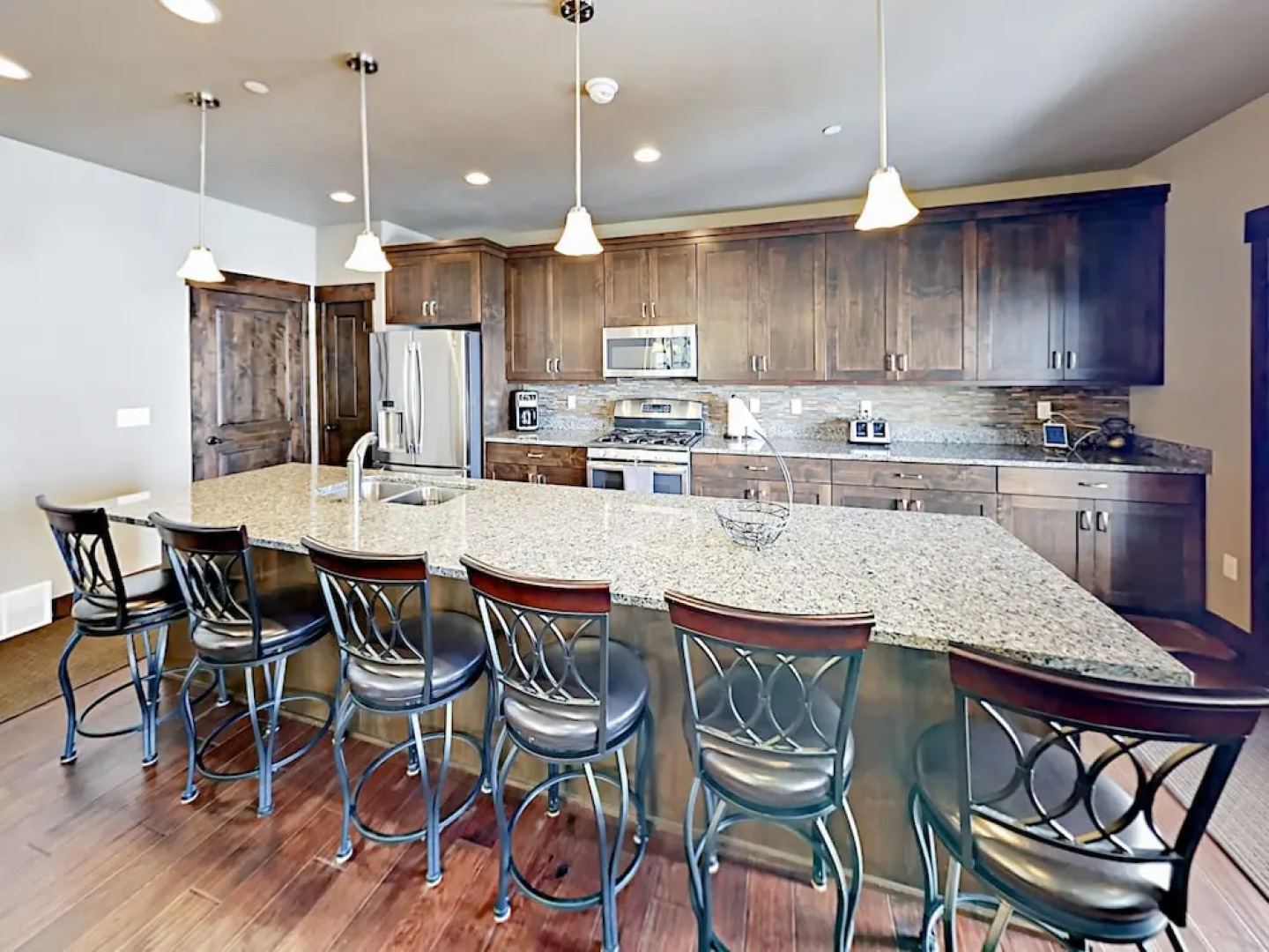 West Abigail - 4 Br Townhouse