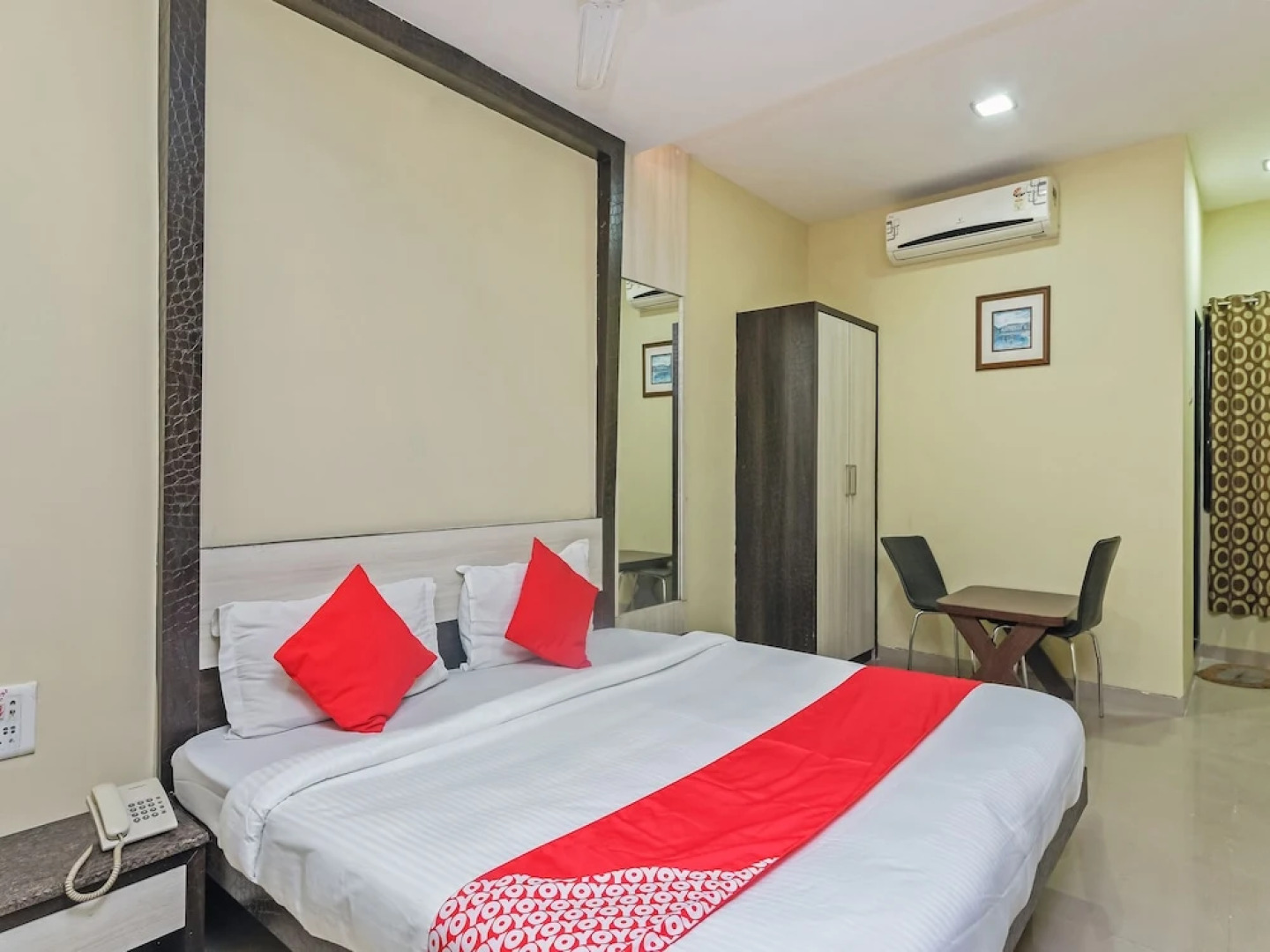 OYO 24048 Shree Krishna Palace