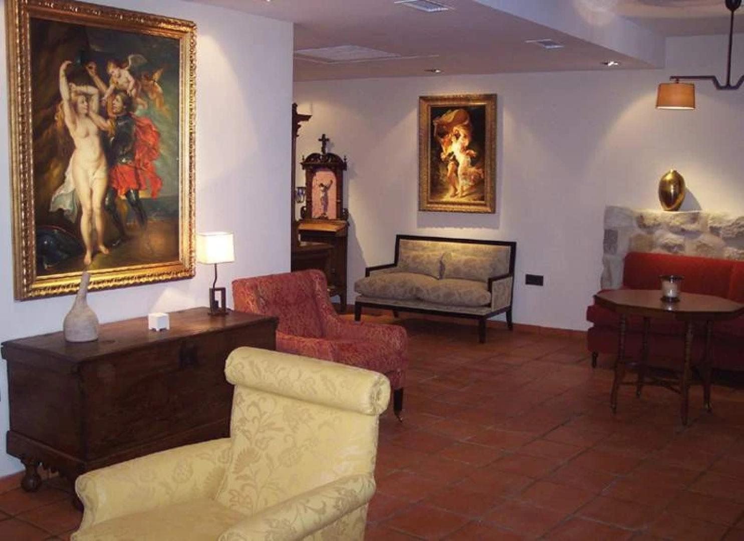 Hotel  YIT La Casona del Arco