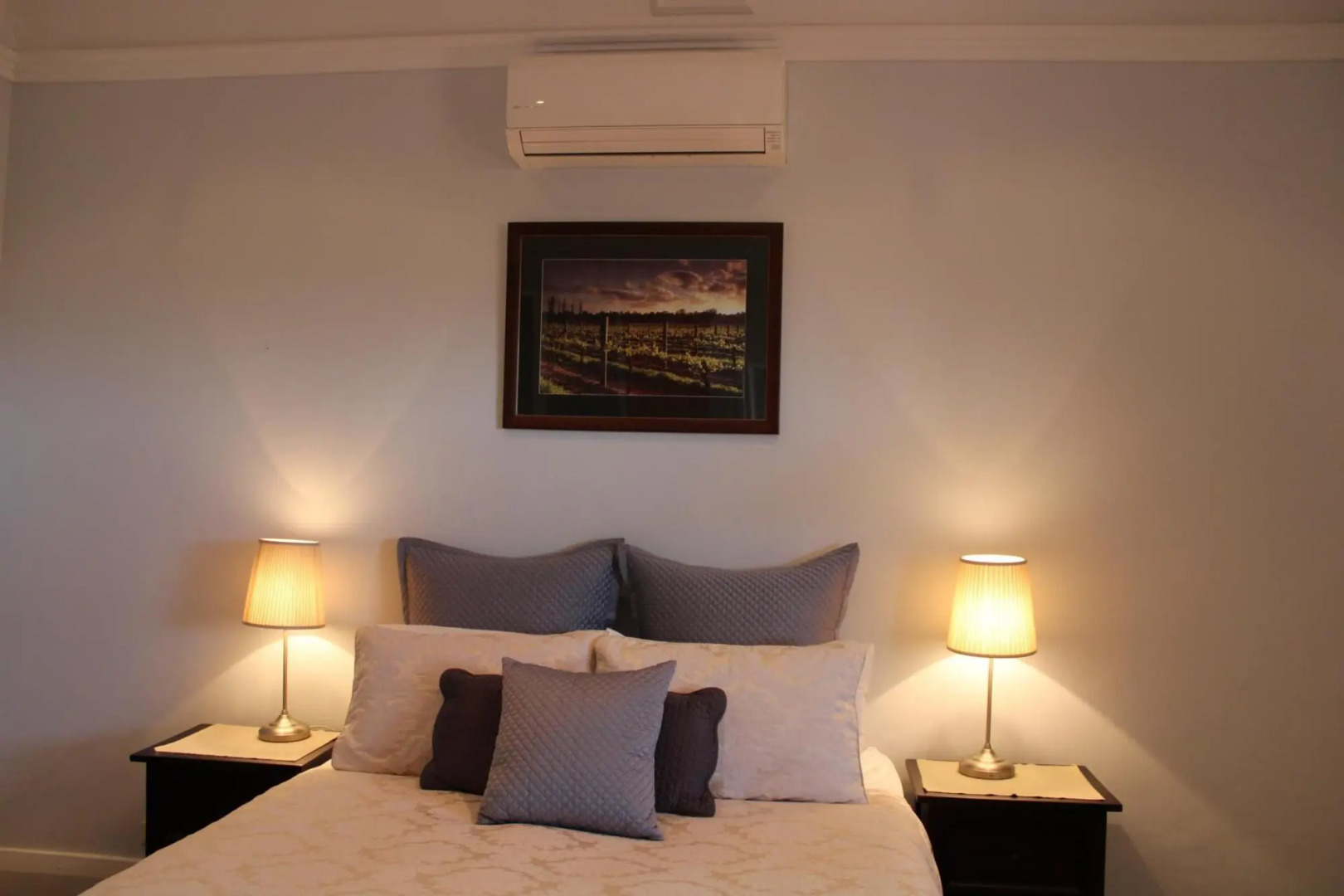 Vineyard Cottage at Upper Reach Winery