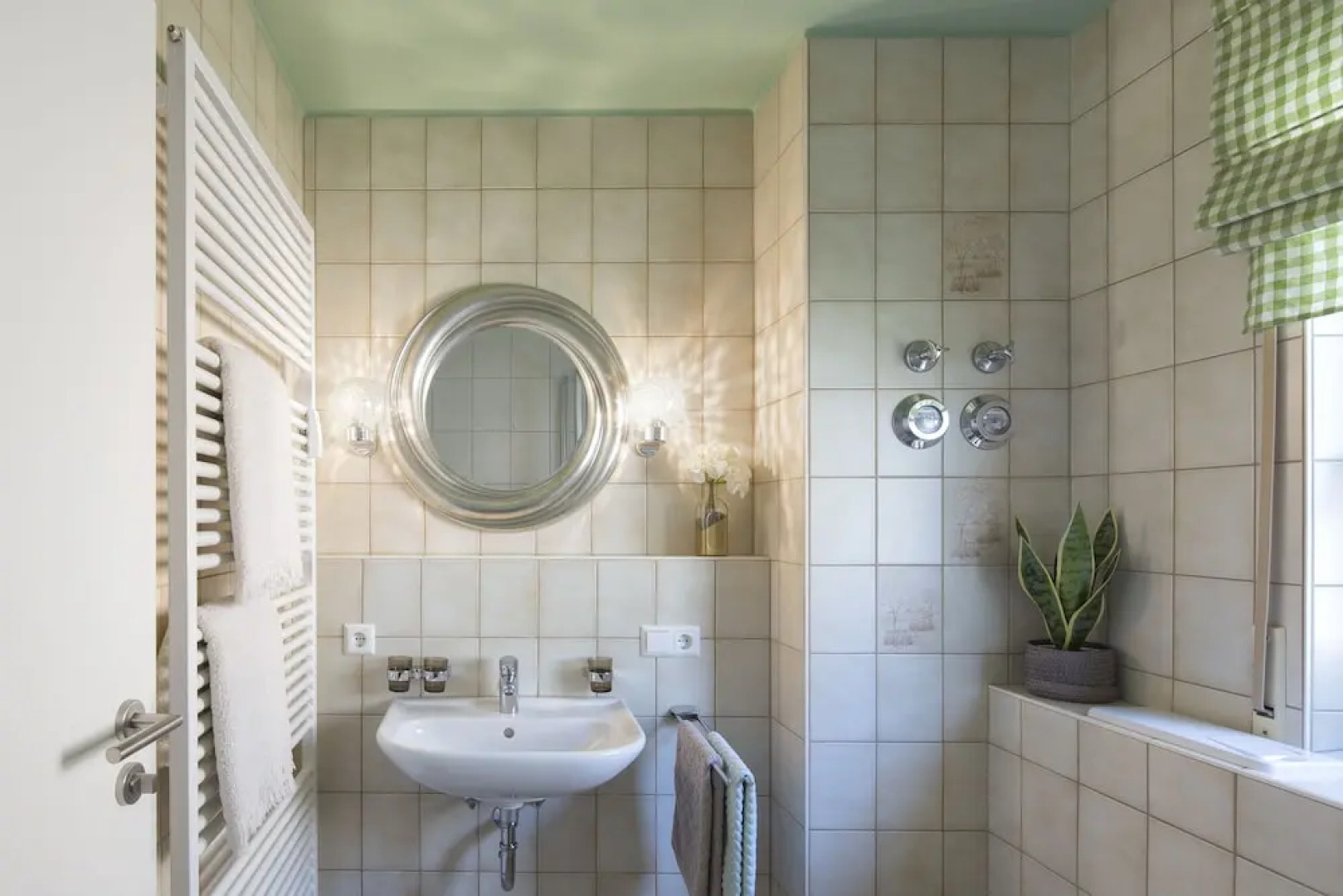 Abnoba Mons Design Apartment