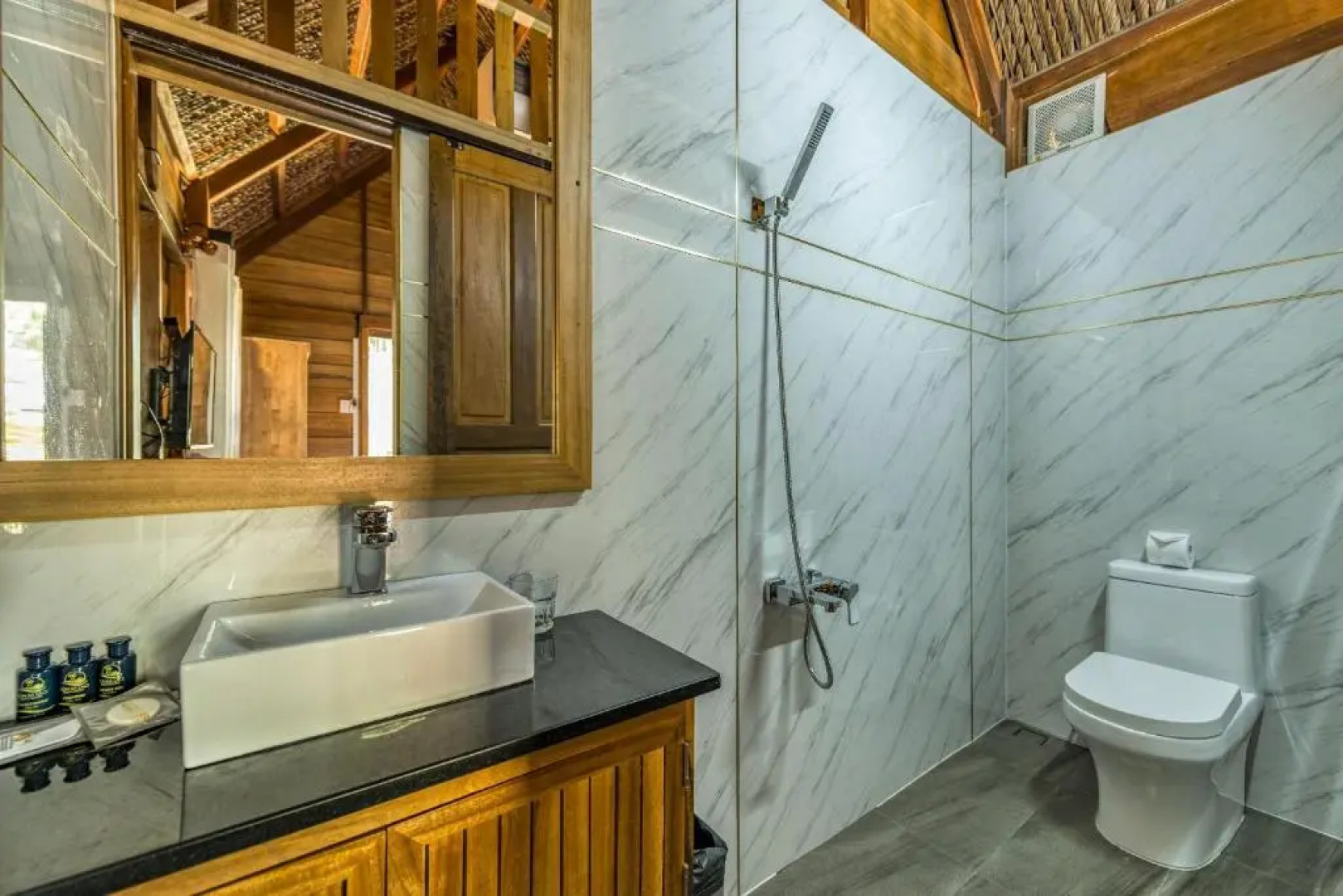 Hon Ba Lagi Beach Resort