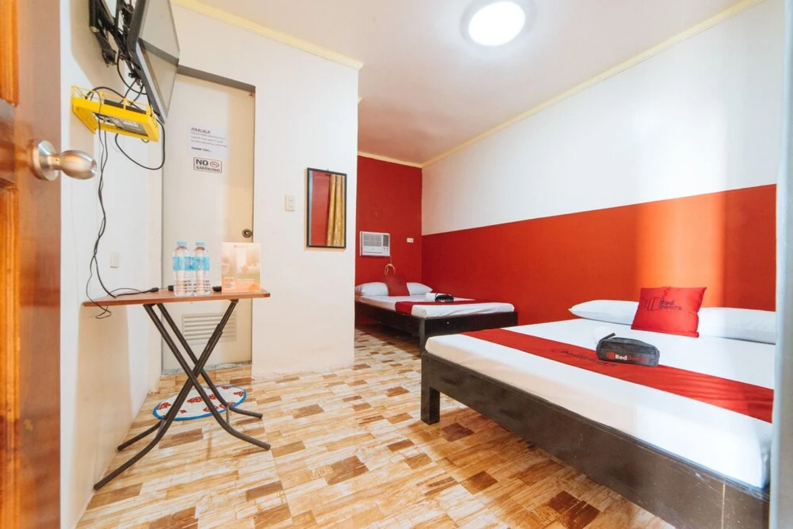 RedDoorz Plus @ San Nicolas Agoo