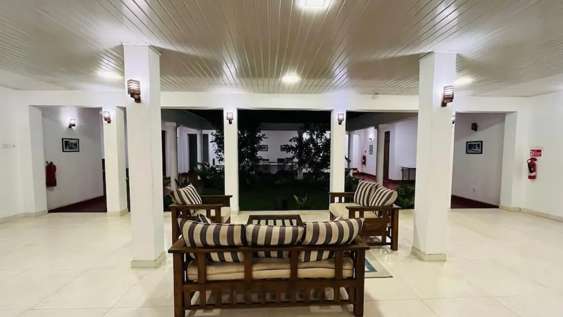 Siloonaa Garden Villa