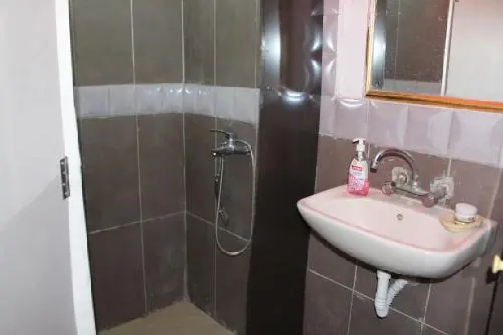 Al-Amir Hostel