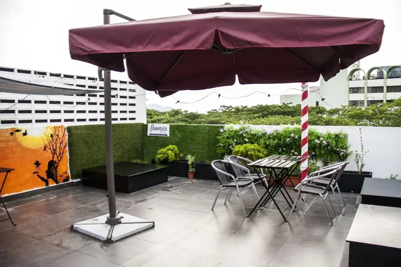 Roomies Boutique Bed & Breakfast - Hostel