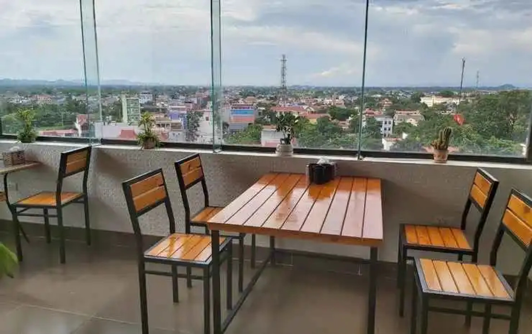 Cuong Dai Business Hotel