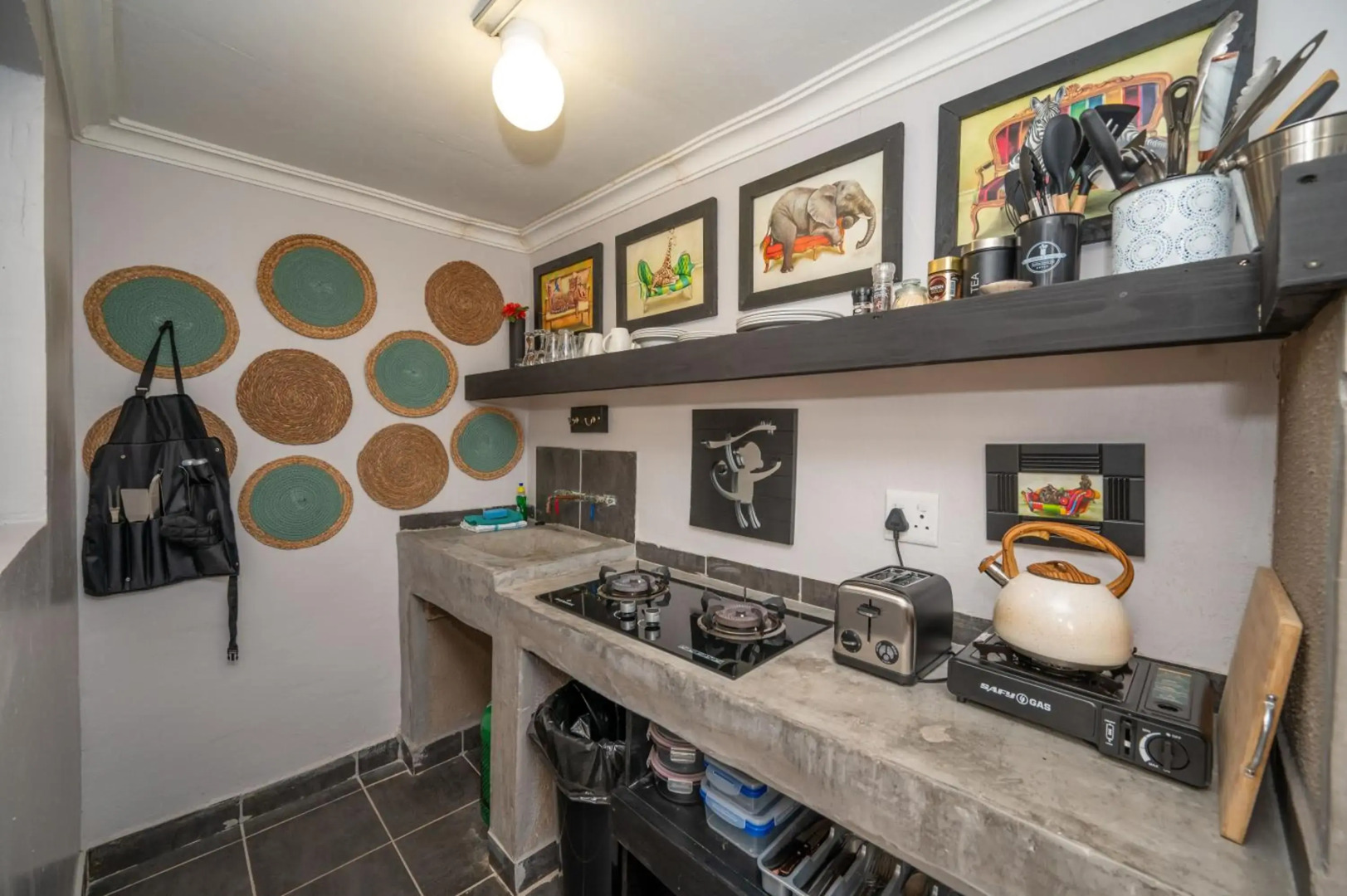 Foxy Crocodile Bush Lodge & Kruger Safari's - No Loadshedding