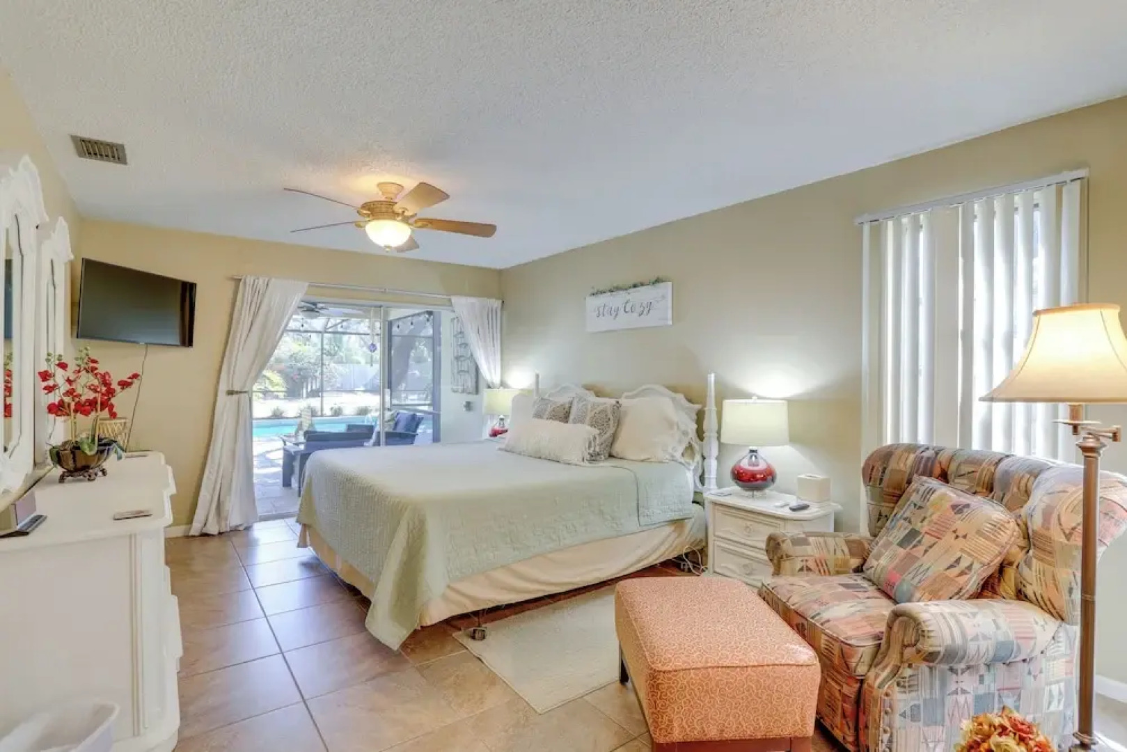 Prime Largo Vacation Rental w/ Lanai & Pool!