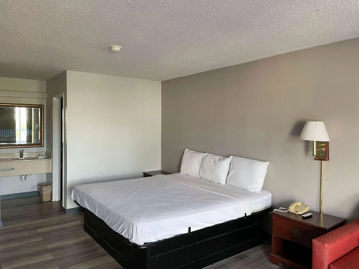 Motel 6 Marianna, FL