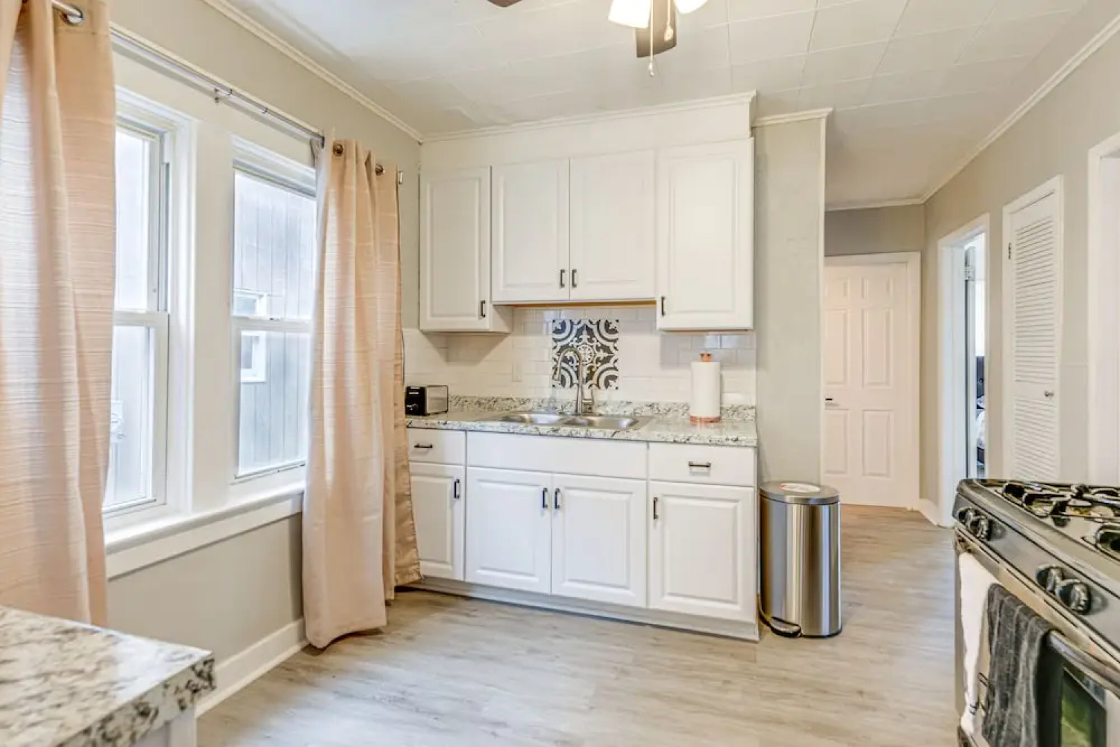 Buffalo Apartment: 6 Mi to Downtown Attractions!