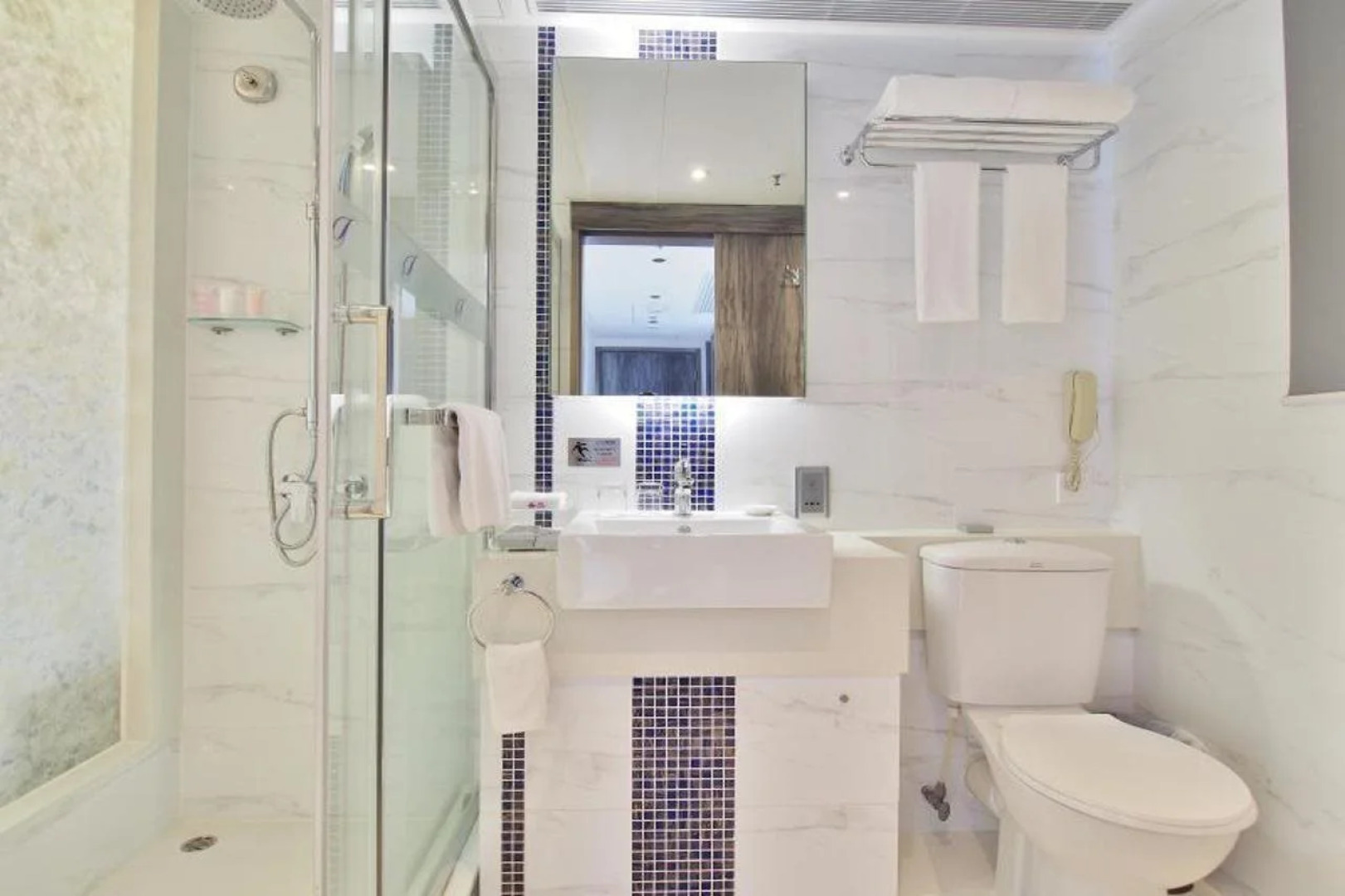 The Bauhinia Hotel Tsim Sha Tsui