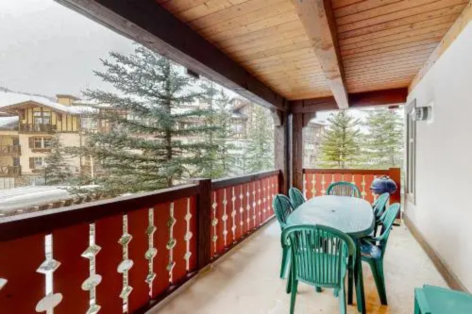 Eagle Springs East 201: Horsetail Suite