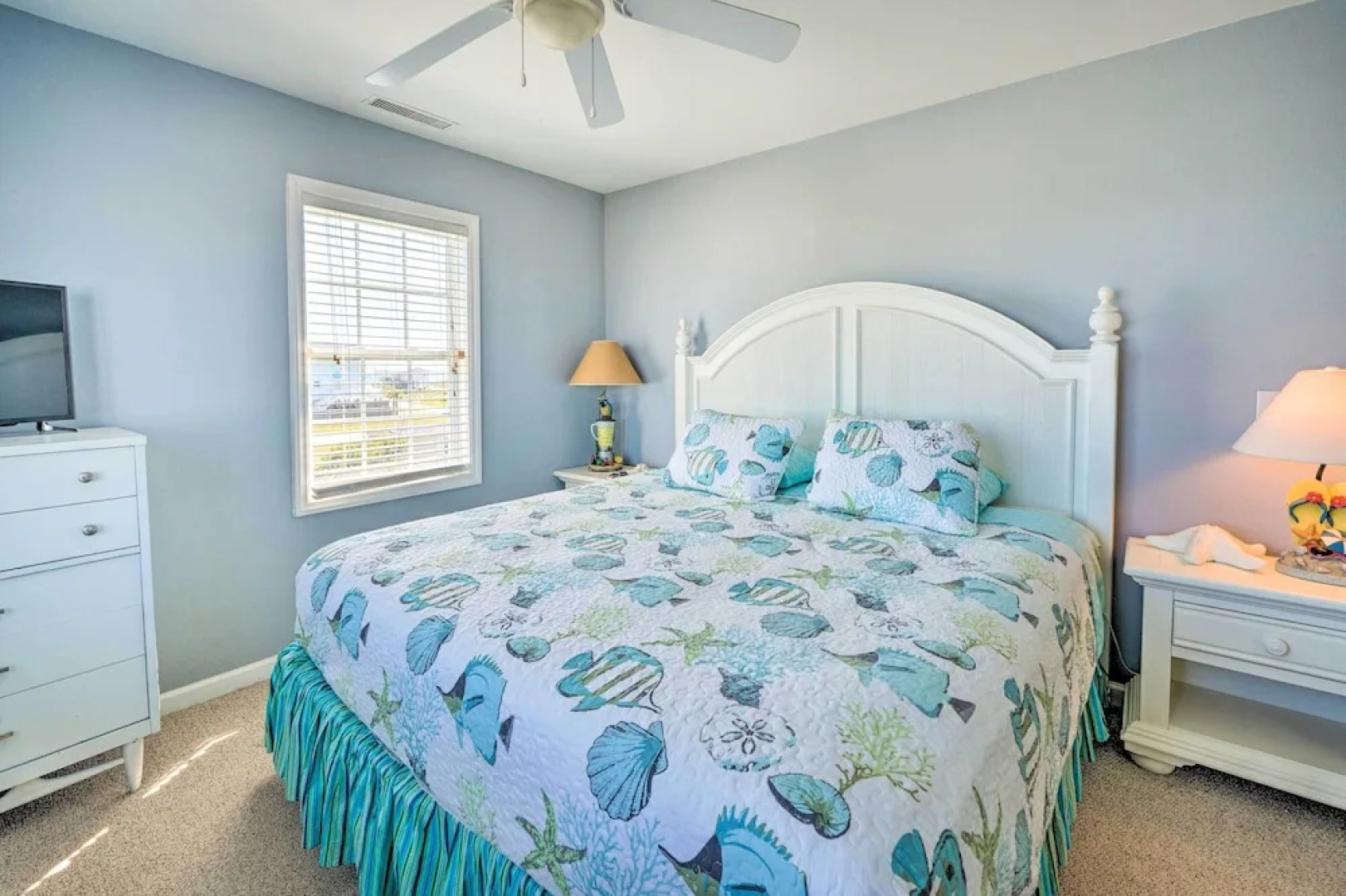 Spacious North Topsail Family Home With 2 Decks