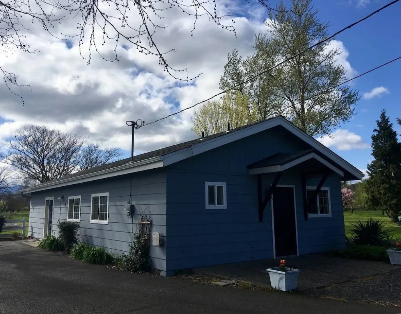 Racing Horse Ranch and Guest House with Golf