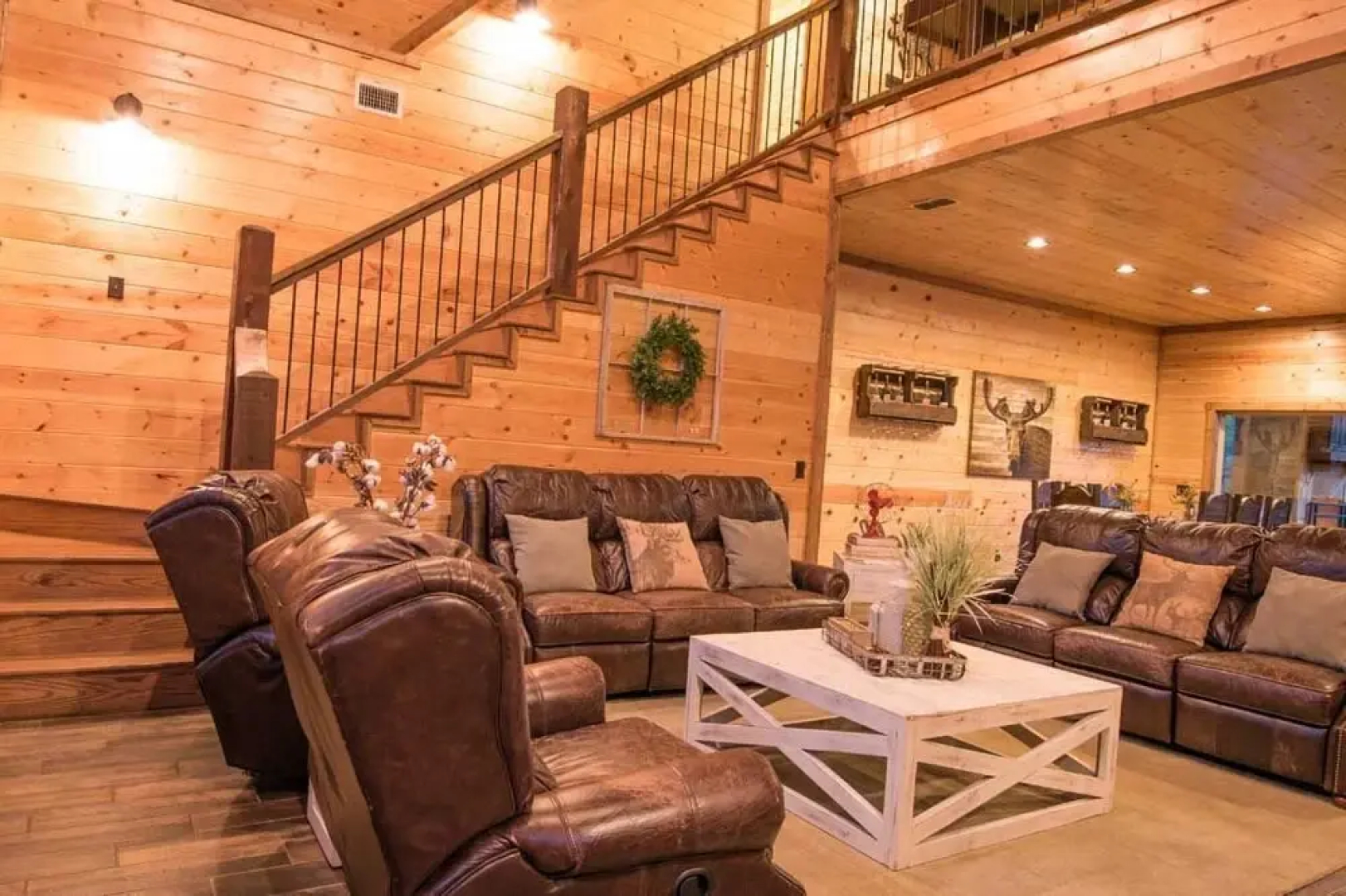 Stars On The Water Lodge - 4 Br Cabin