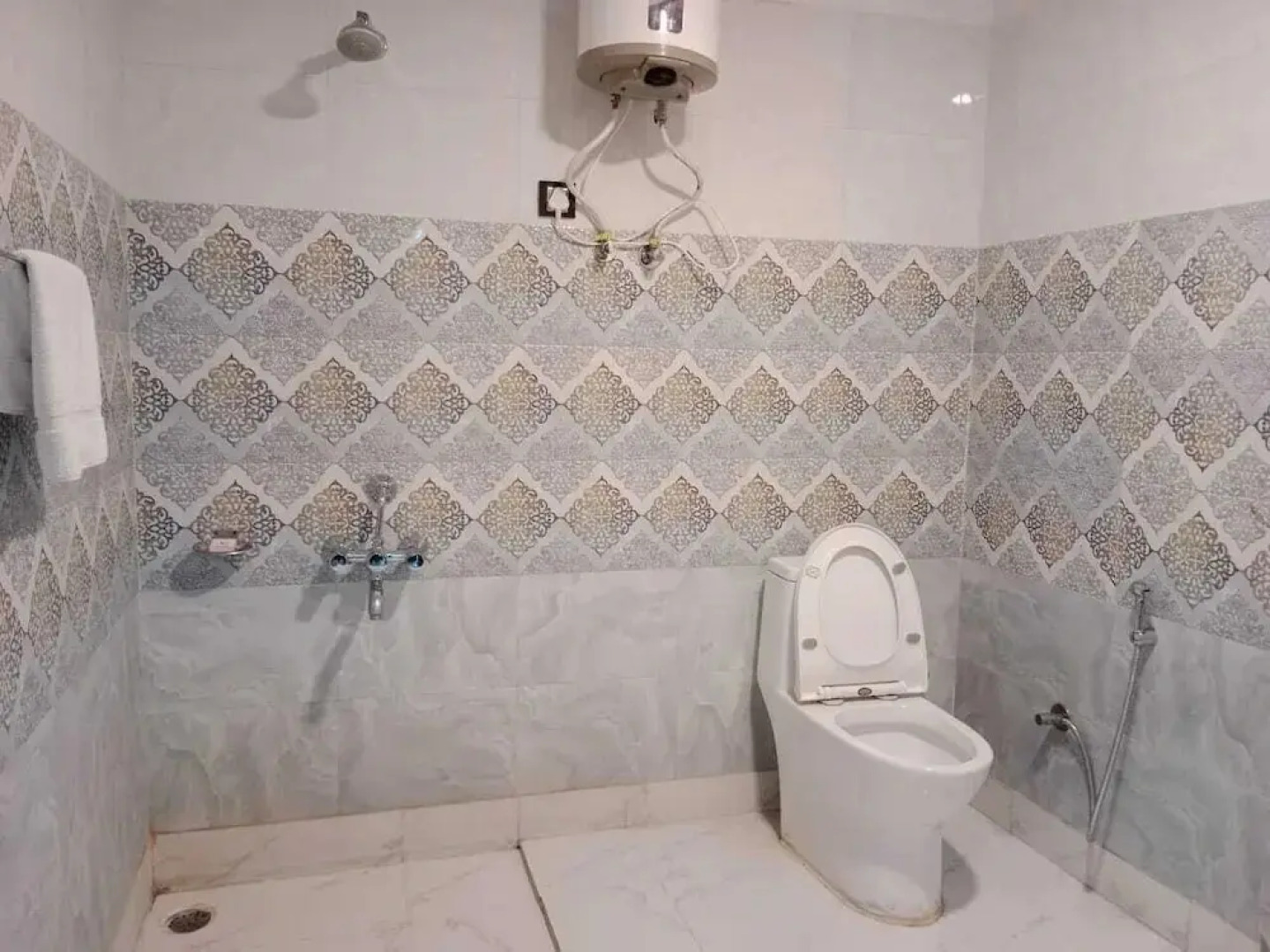 Friends Club Resort and Restaurant