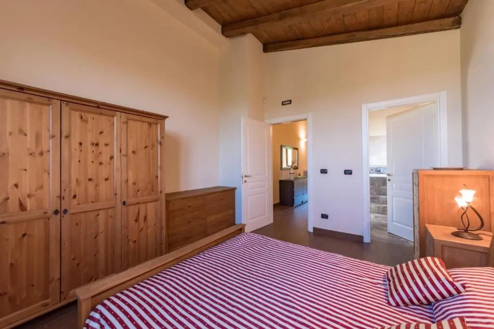 Casale Rosy 6 2 in Offida