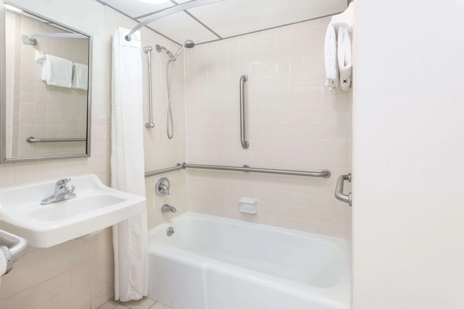 Super 8 by Wyndham Valdosta Mall