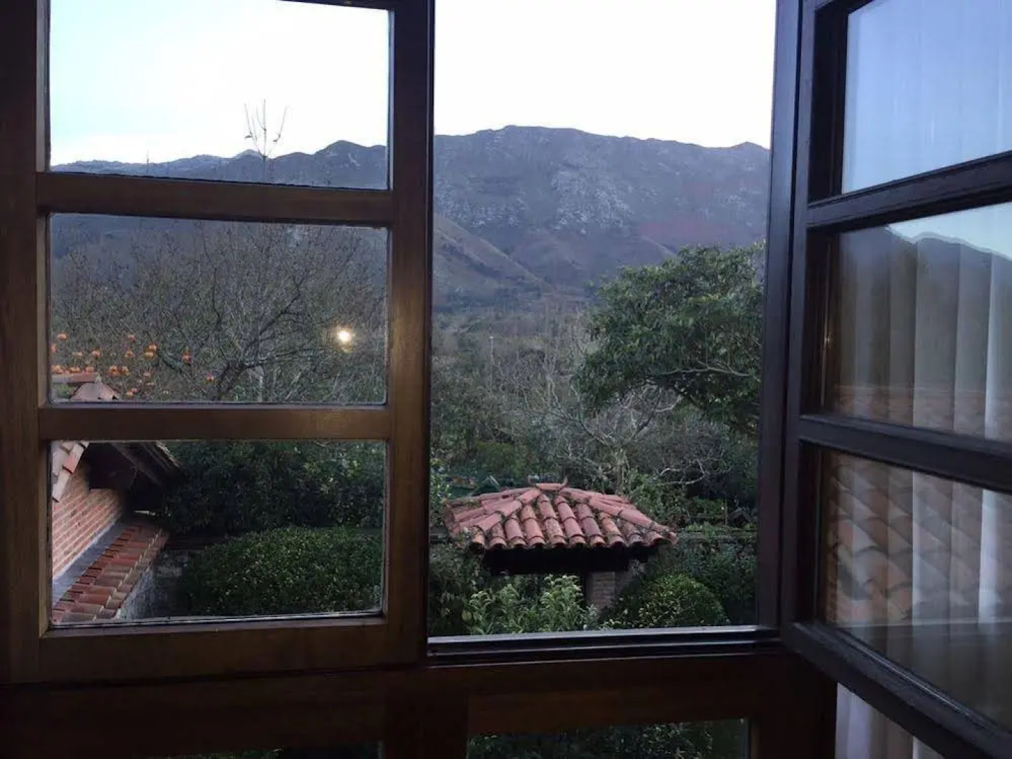 Apartamentos Rurales L'Arquera