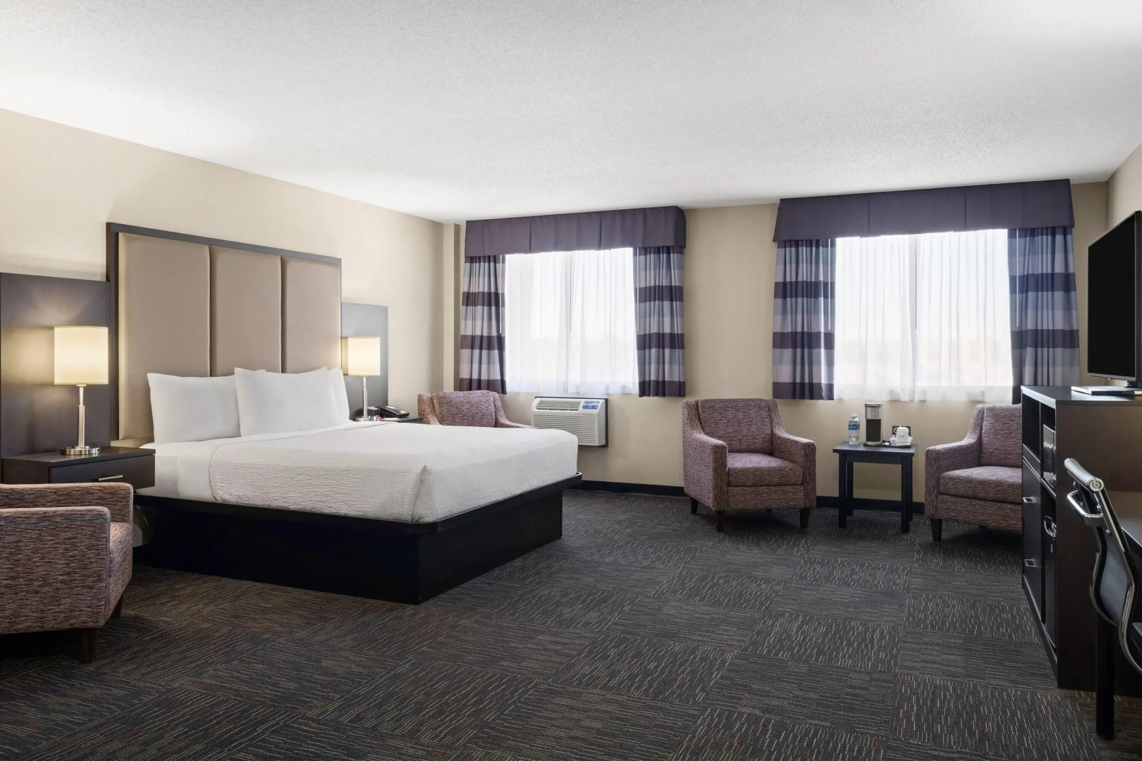 Ramada by Wyndham Saskatoon