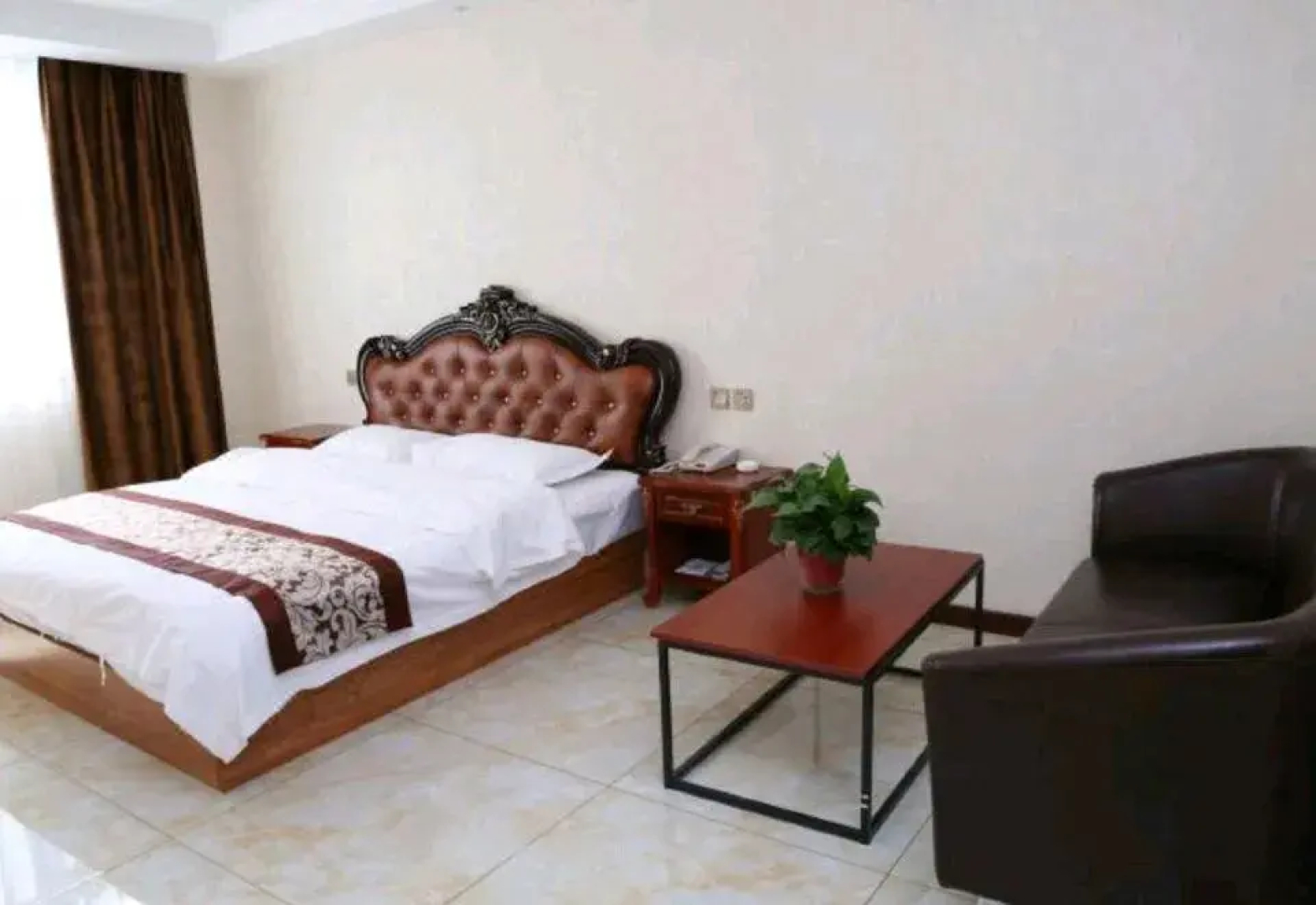 Super 8 Hotel (Tongliao Affiliated Hospital)