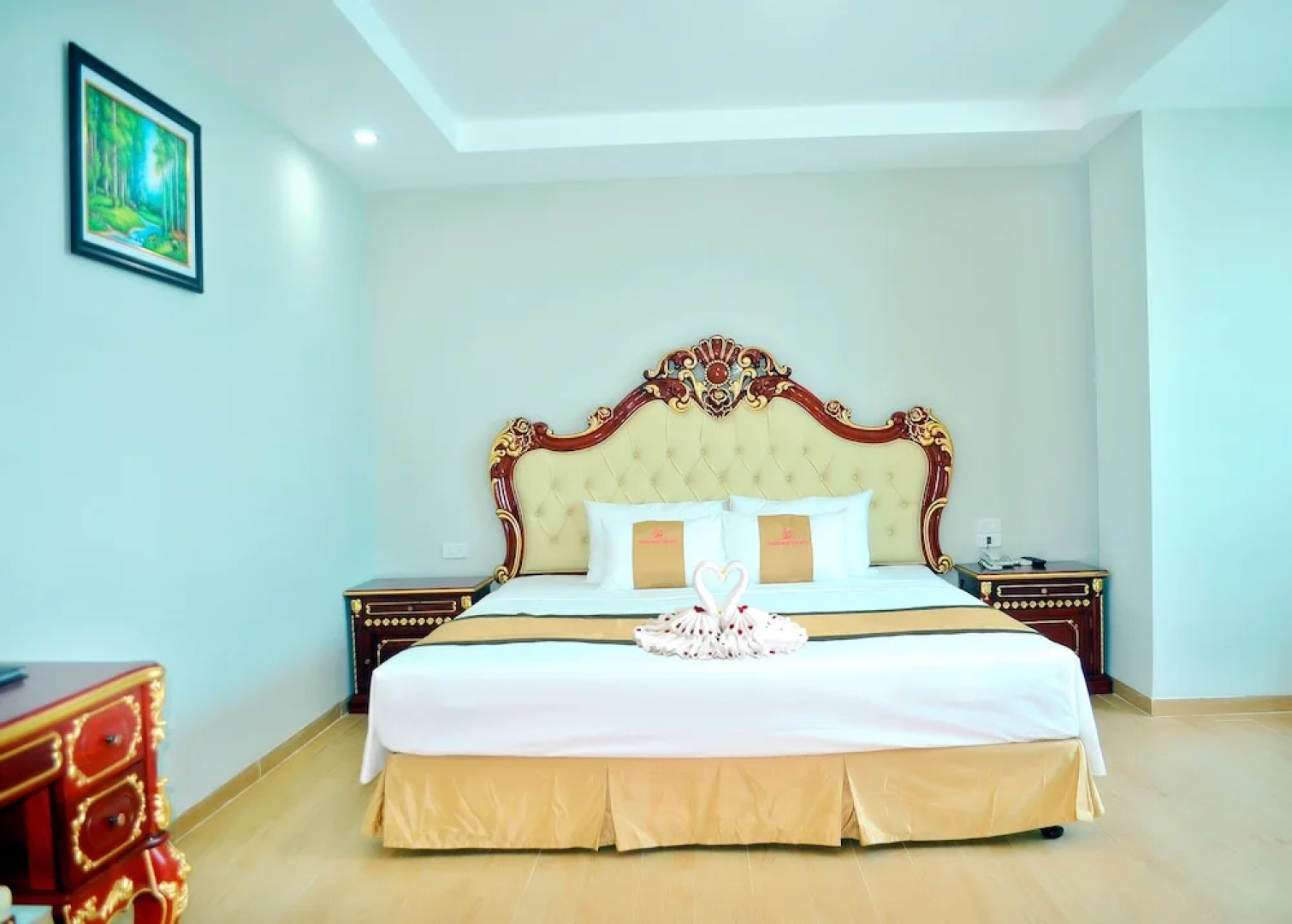 Phoenix Hotel 2