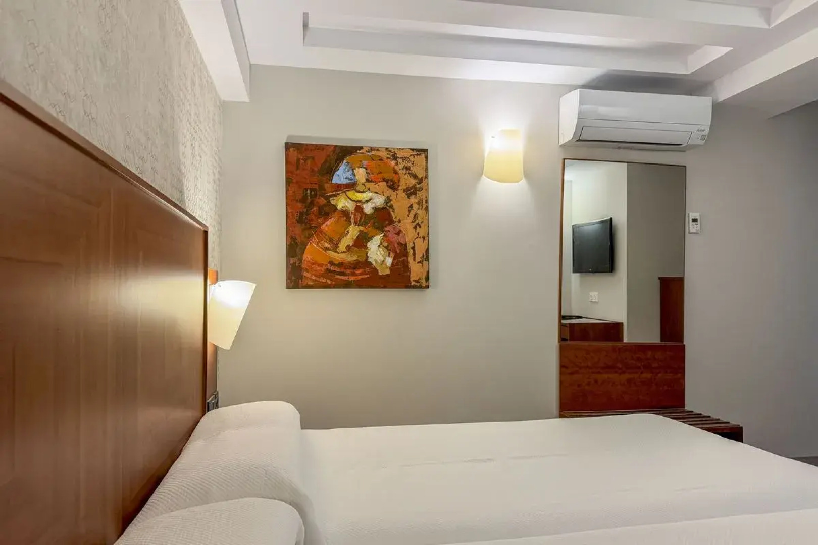 Torreluz Centro Hotel