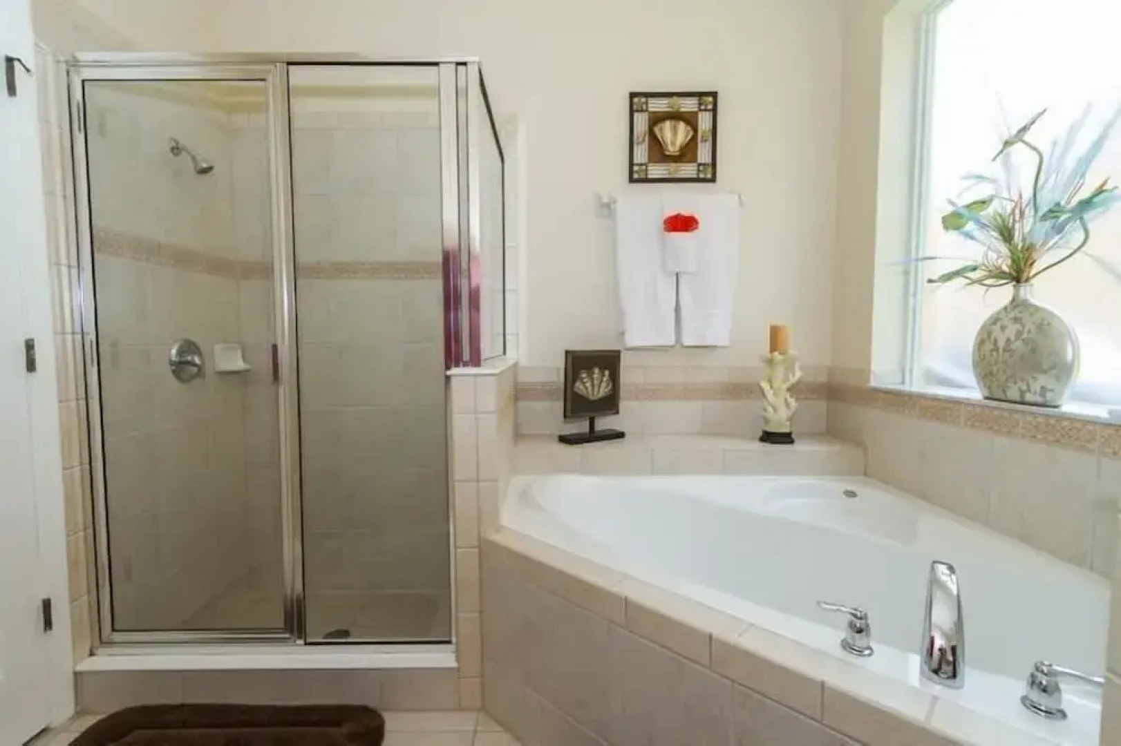 Amazing 6 Bedrooms 4 Baths 1028ocb