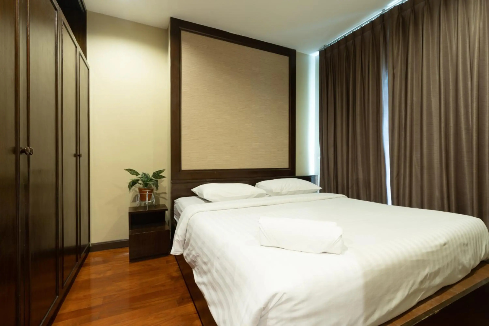 Greenview Ekkamai 10