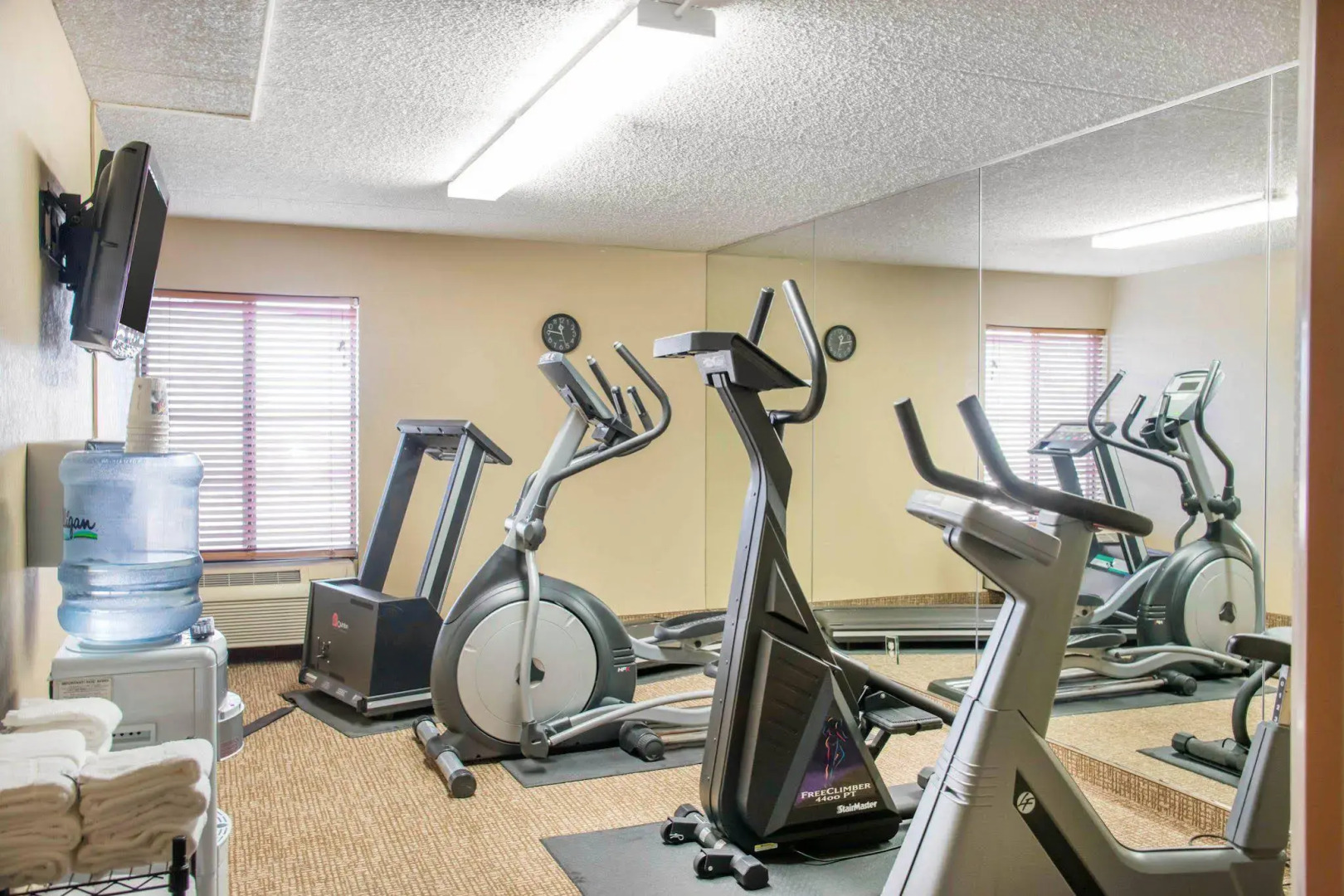 Holiday Inn Express & Suites Eden Prairie – Minneapolis by IHG
