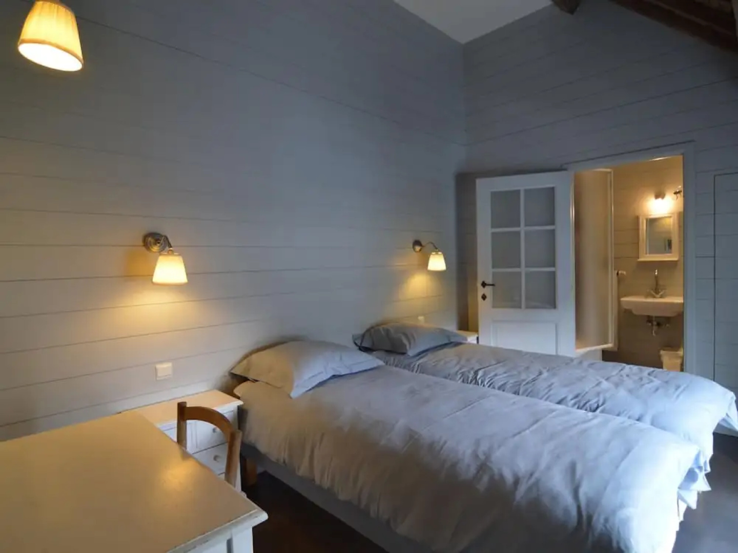Elegant Estate Stay, Maredsous