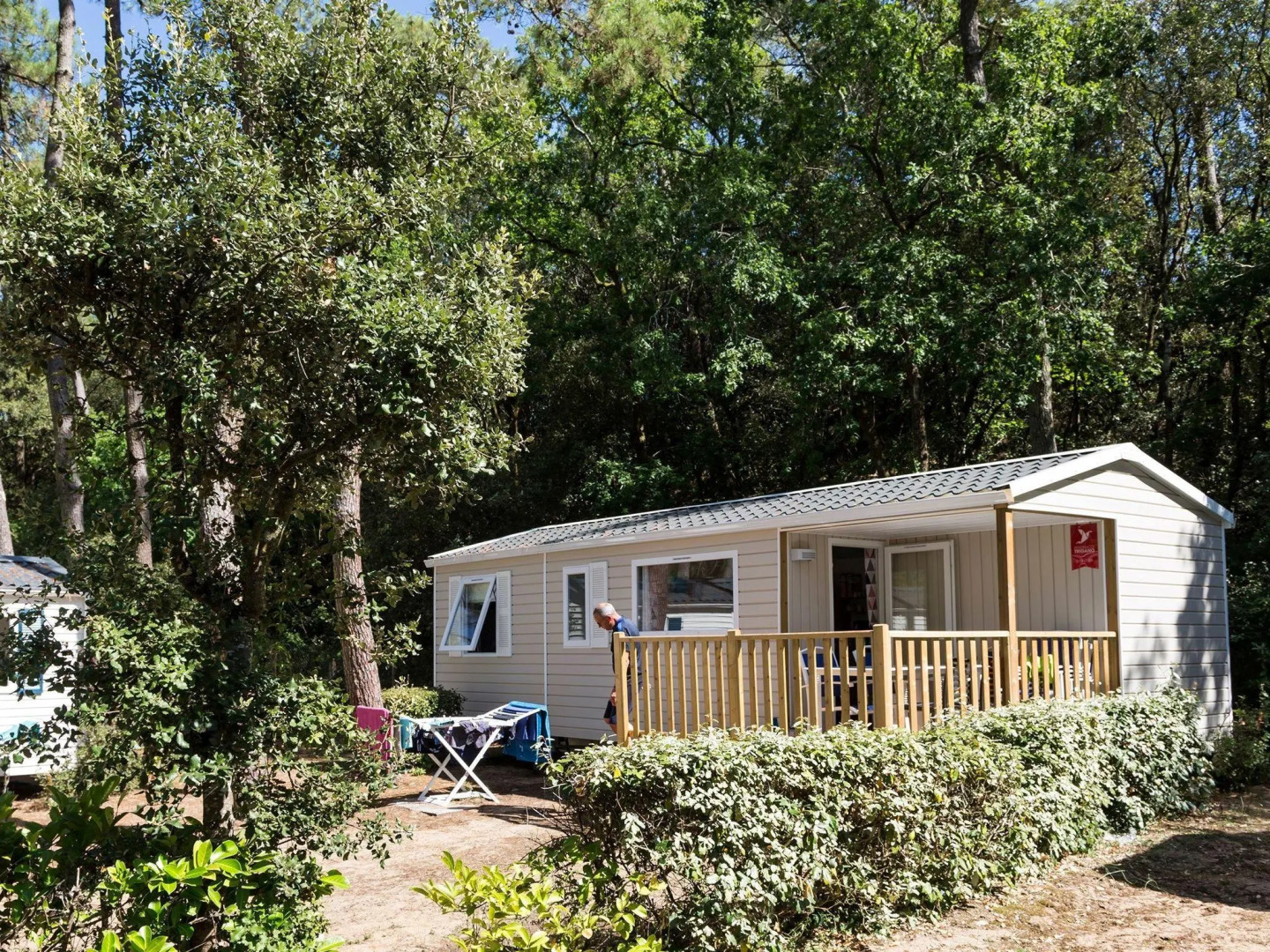 Comfortable mobile home with porch, located near the beach