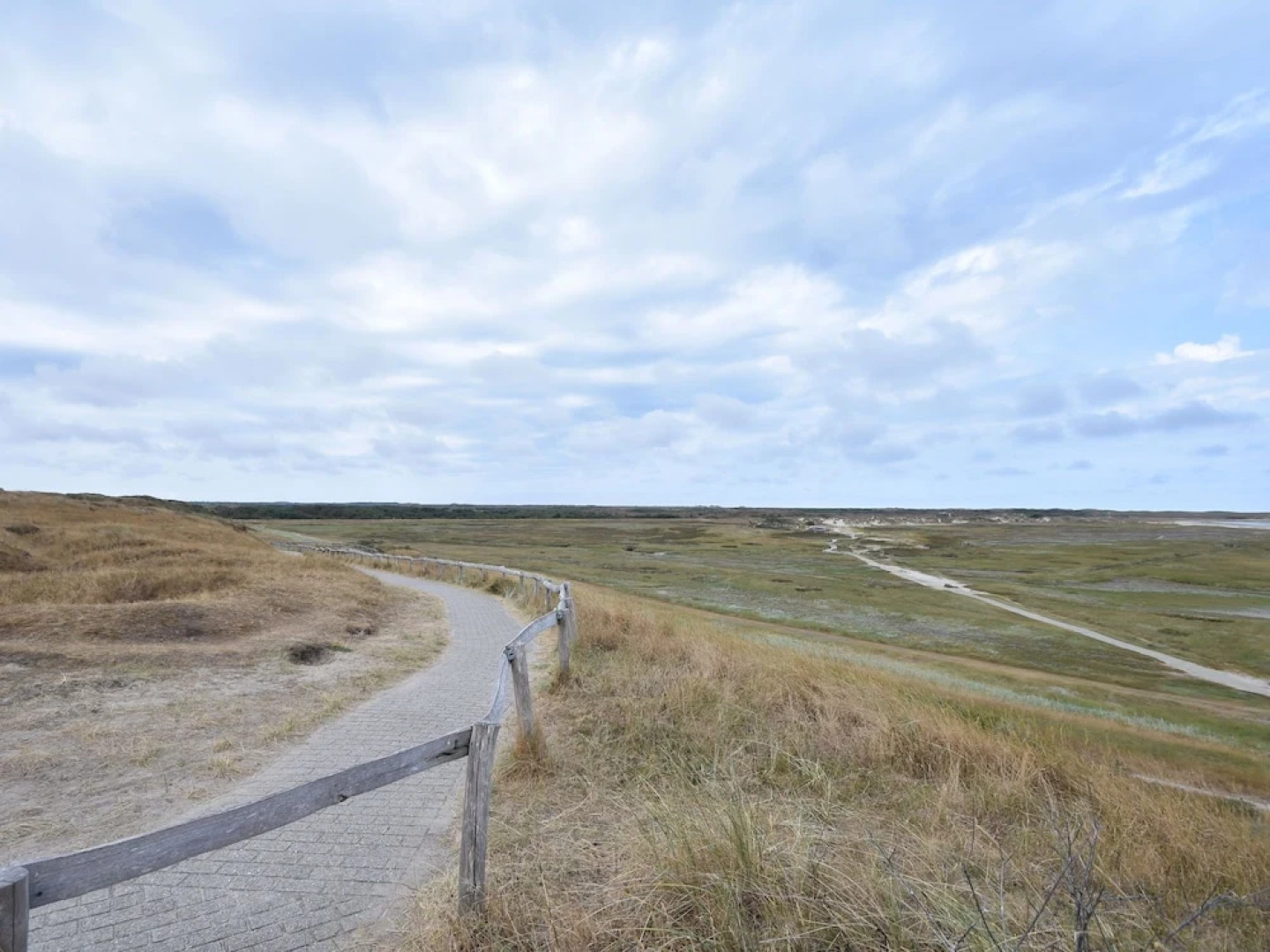 Modern Holiday Home in De Cocksdorp With Private Terrace
