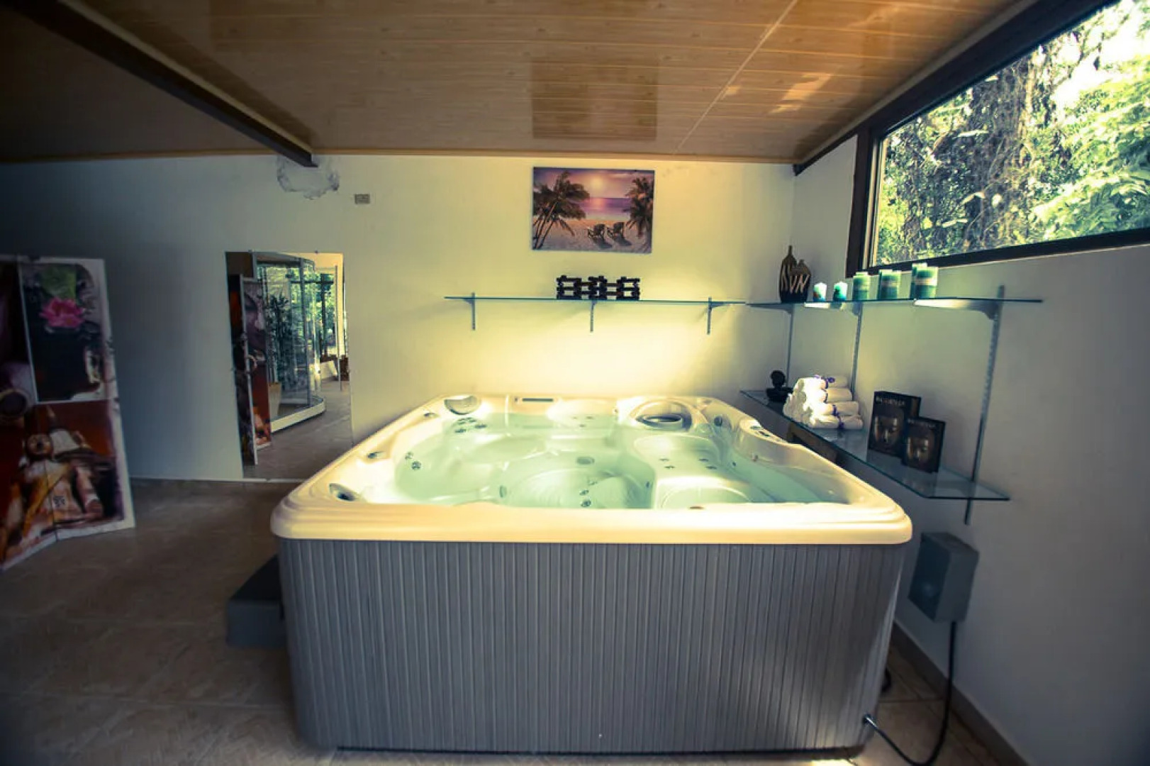 Roxy Fishing Club Y Hotel