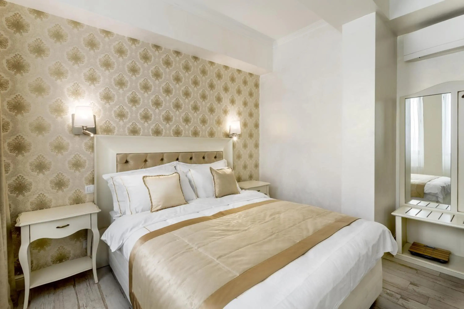 Old Town Boutique Hotel