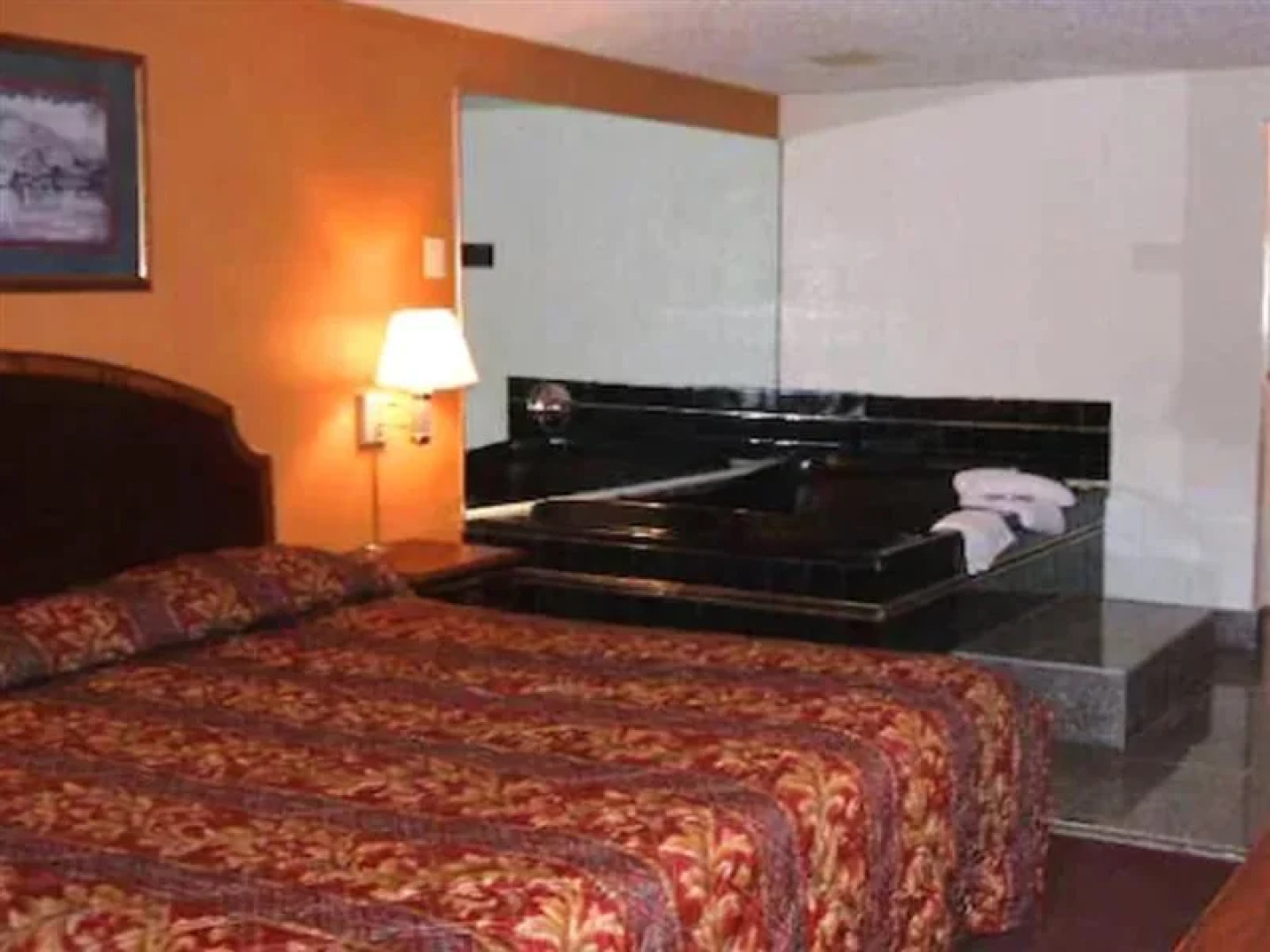 A Victory Inn and Suites - Detroit