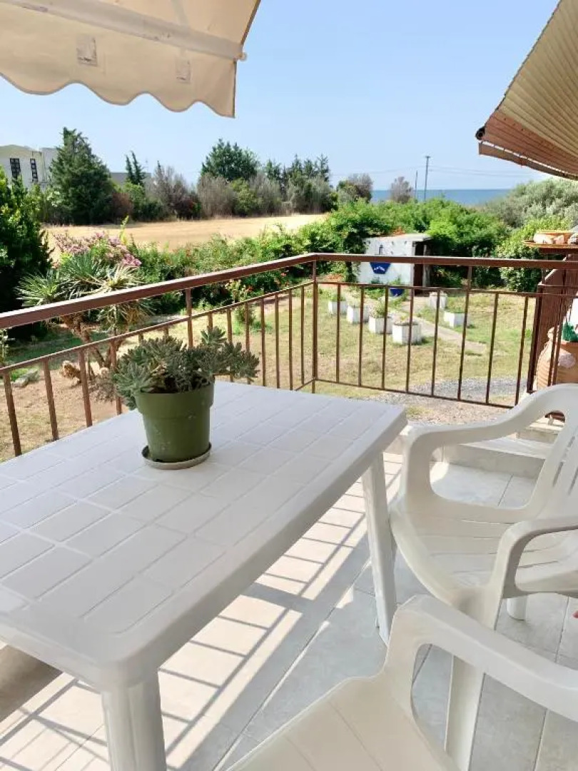 Lovely apartment by the sea 2 …..