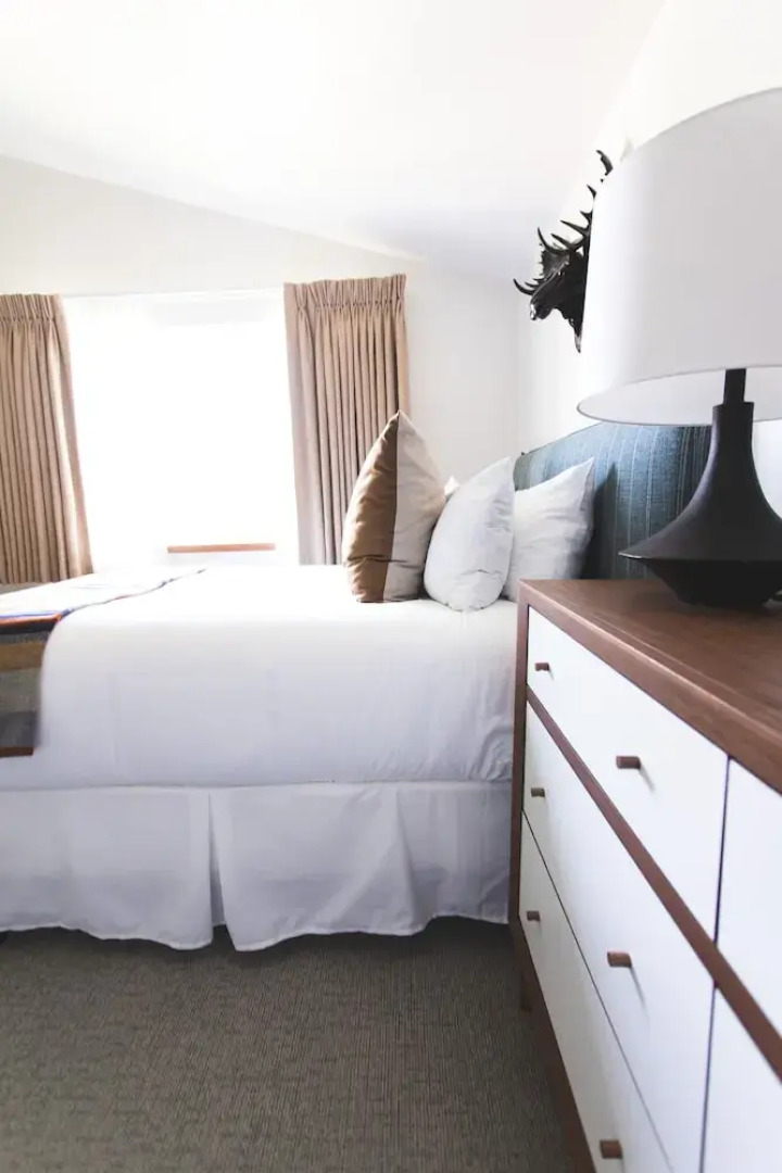 New Upscale Adventure Hub~ski Resorts, Backcountry & Park City 3032 1 Bedroom Apts by Redawning