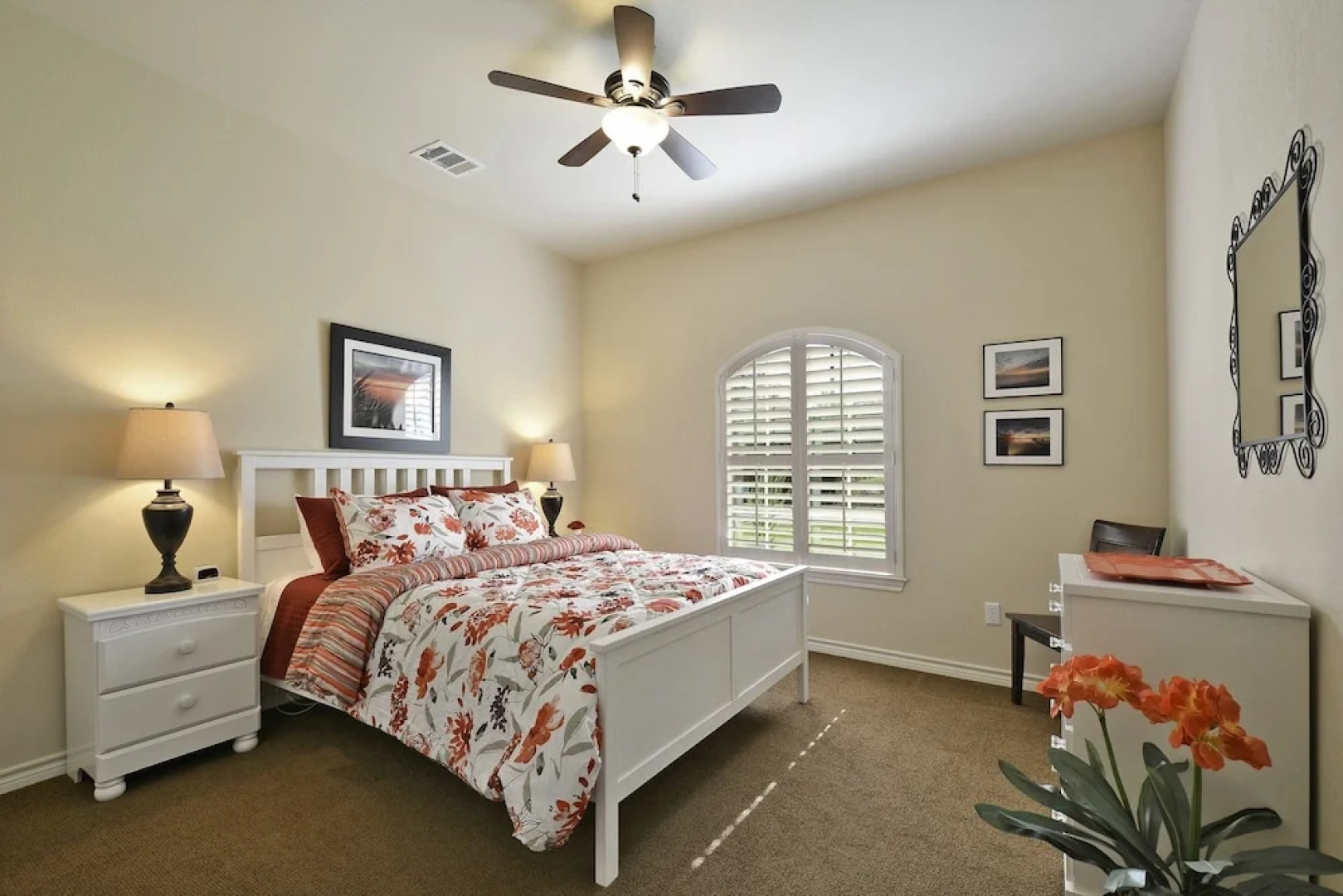 4BR 2BA Cottage at Lake Austin by RedAwning