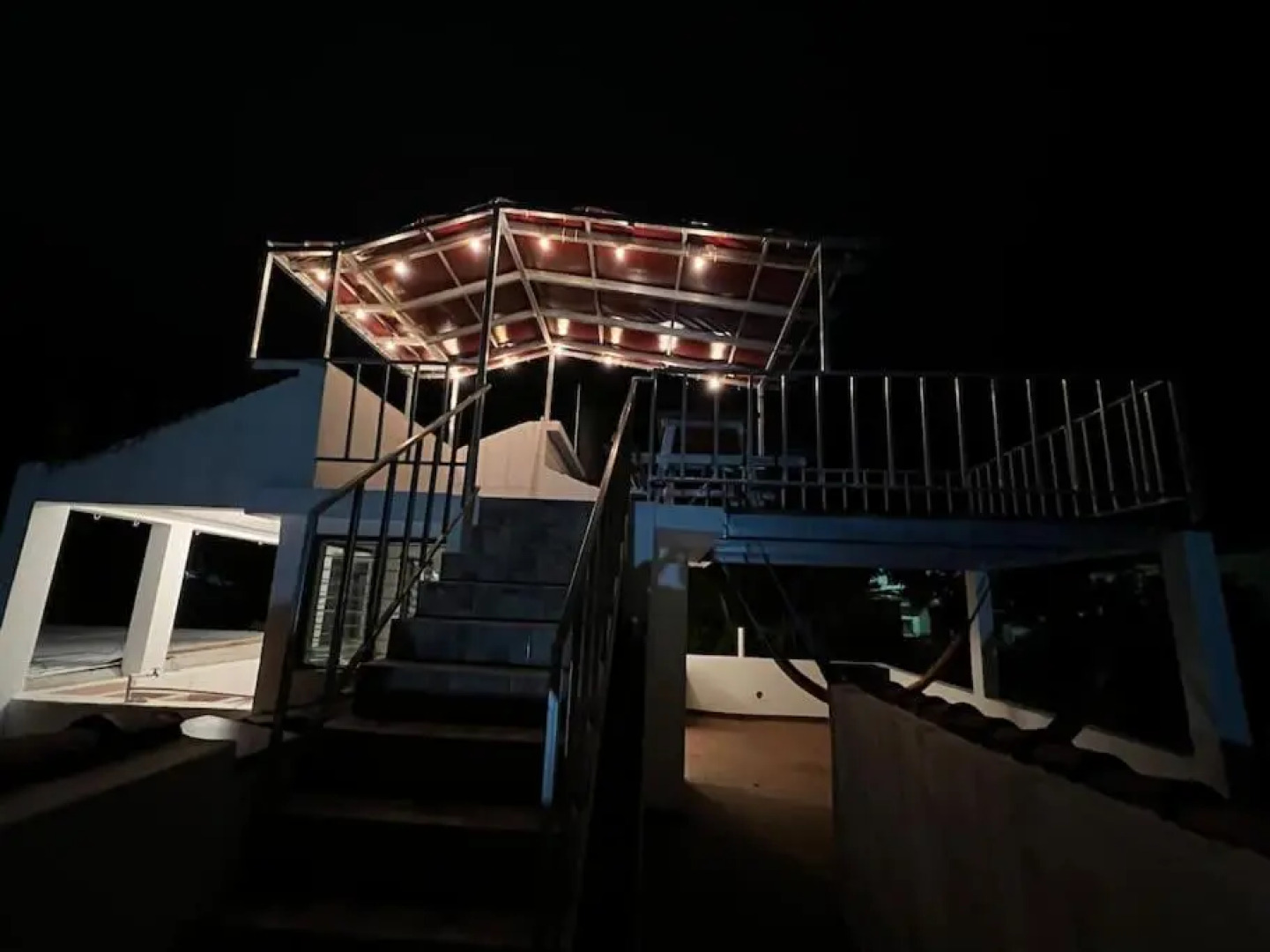 Jesús y María House