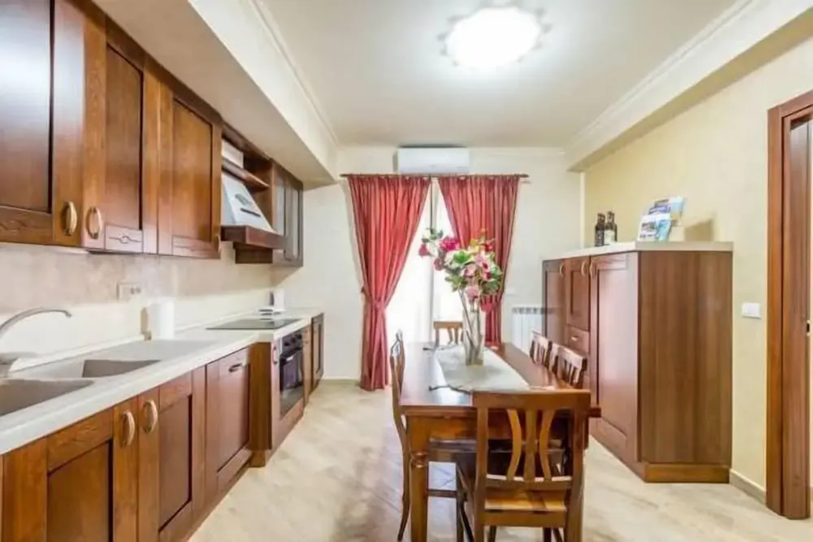 Aparthotel Luxury Ovidiu Mamaia