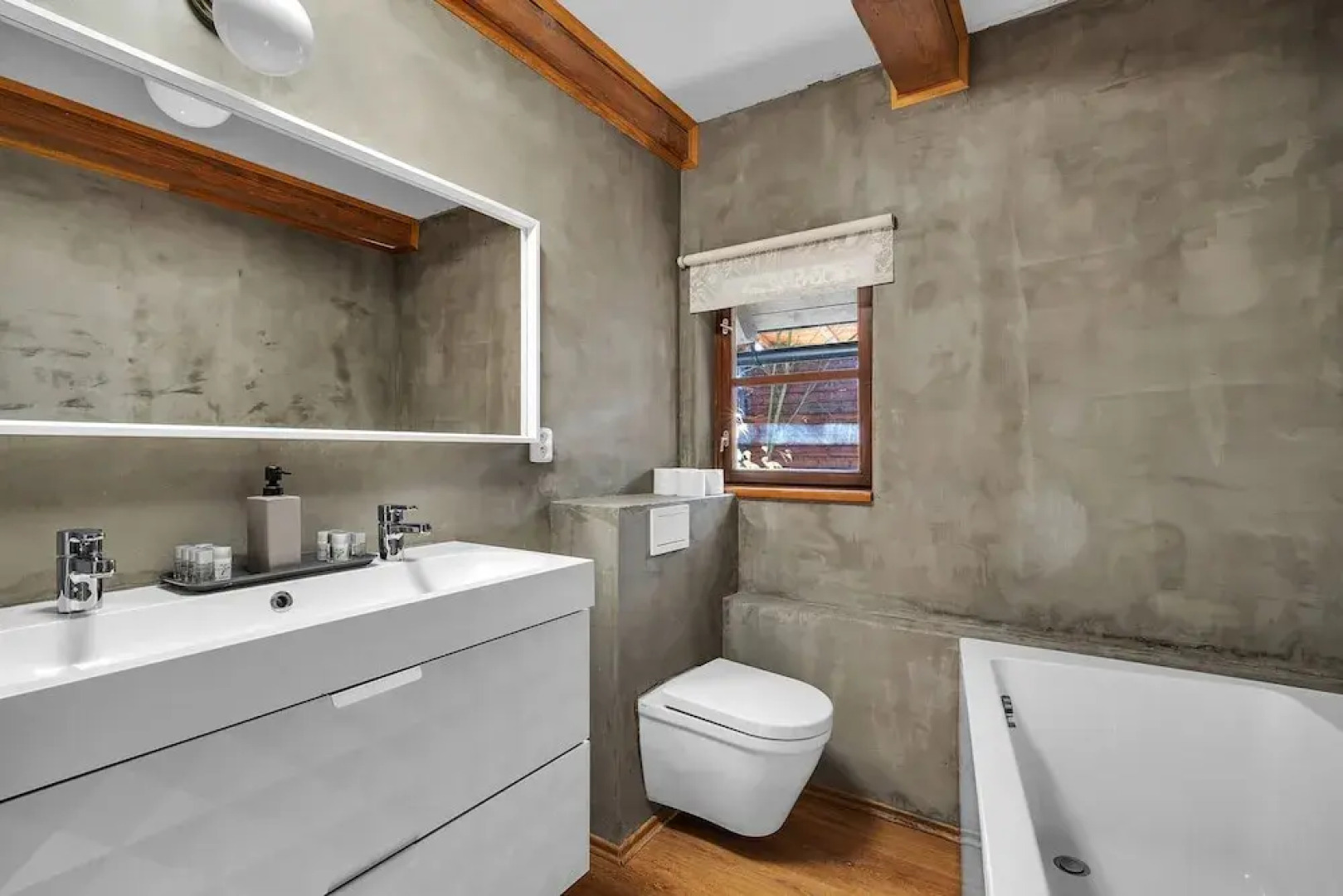 Villa in Dolni Branna With Sauna