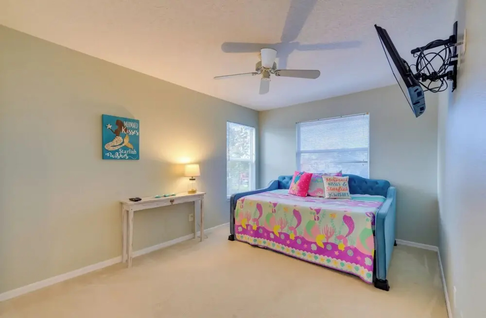 Weeki Wachee River Home on Main River by Park!
