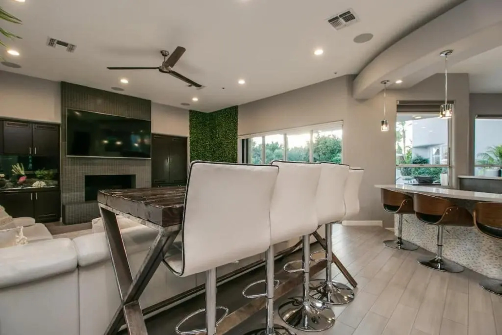 Stunning Private & Modern N. Scottsdale Estate!