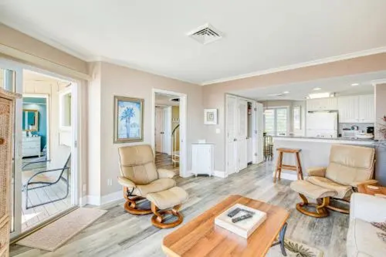 Port O'Call B 302 by RedAwning