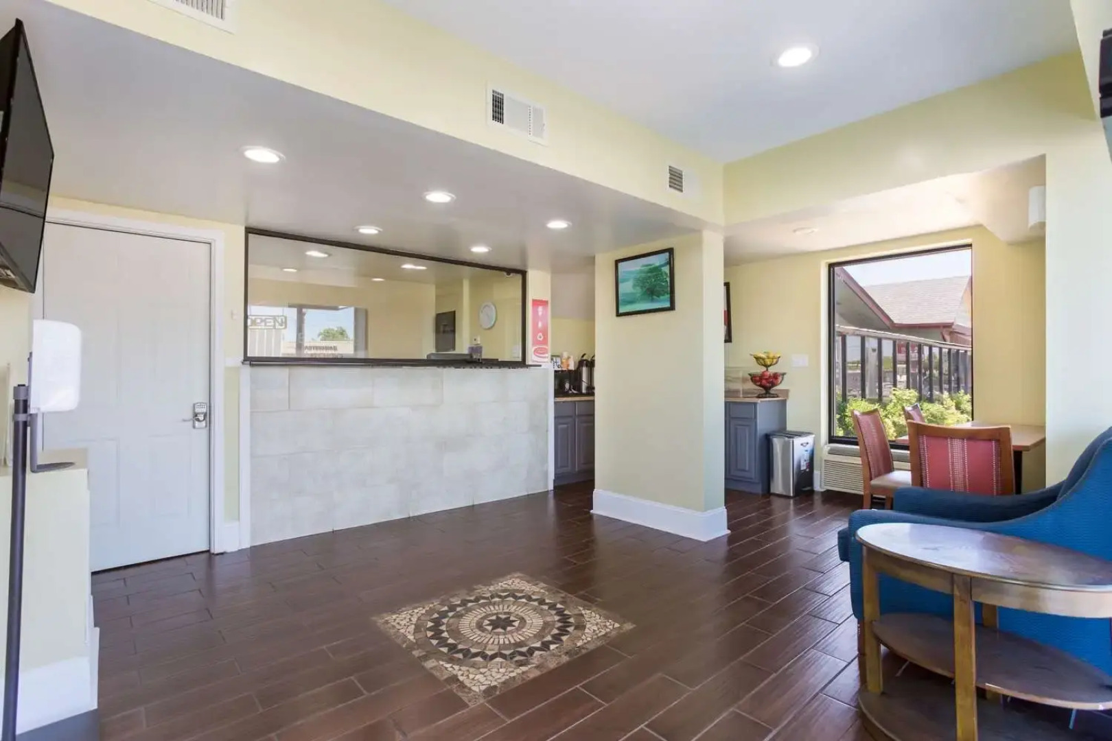 Econo Lodge Gallatin - Metro Nashville