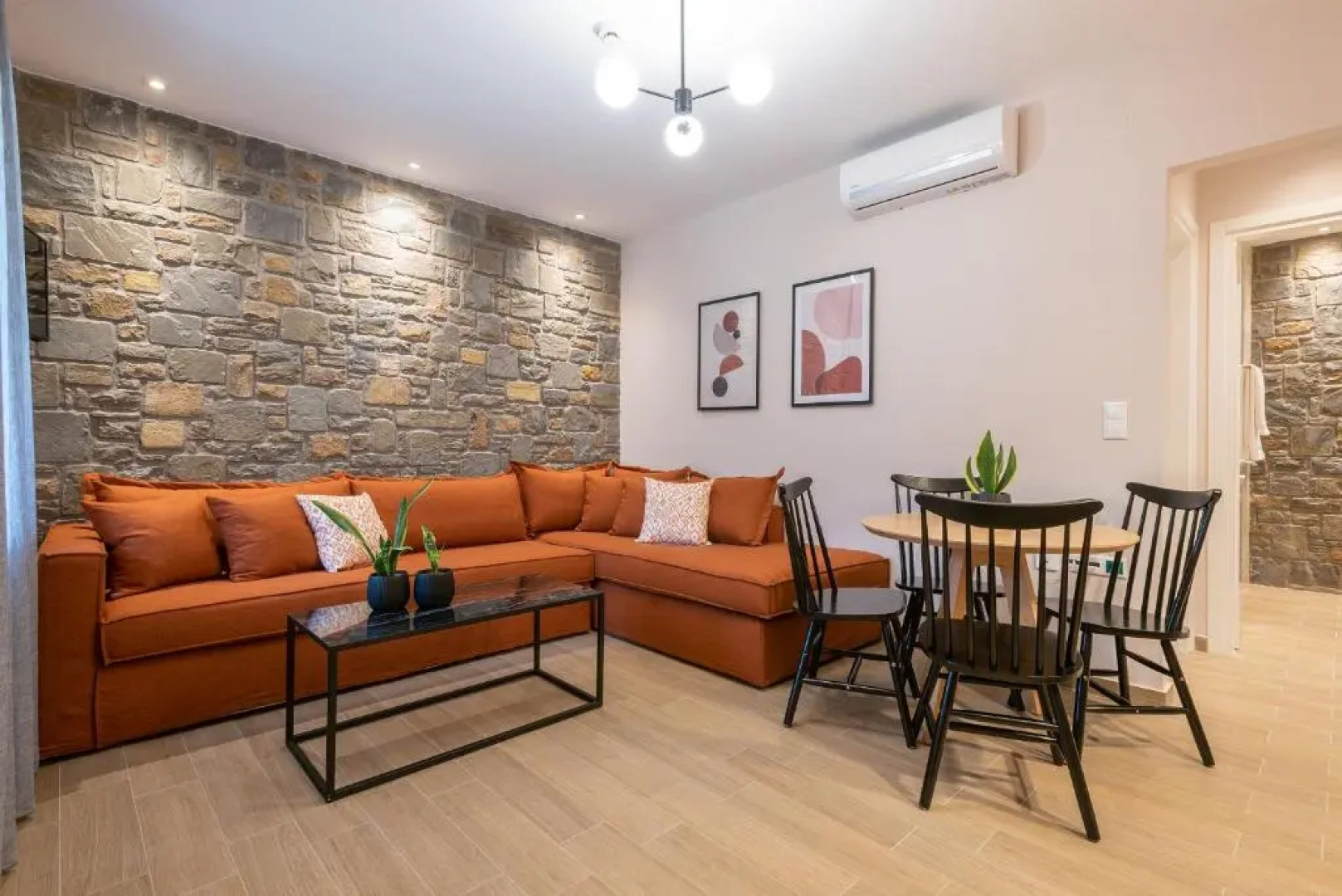 Angelikon 2 Luxurious Apartments