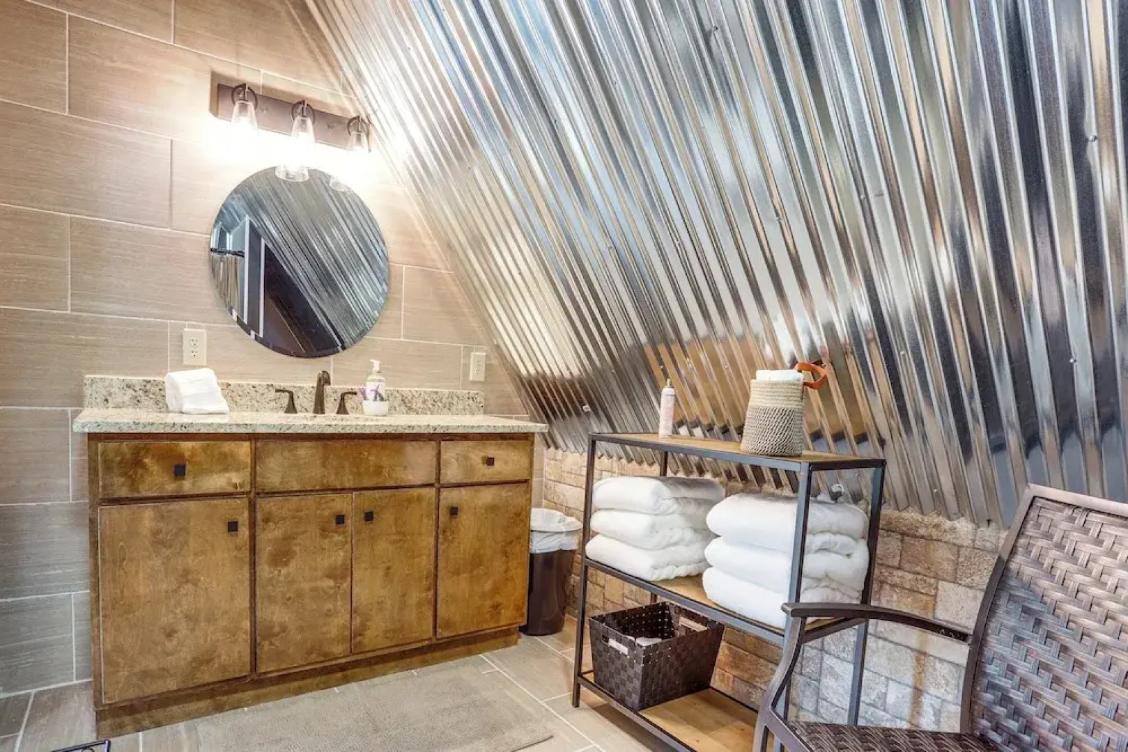 Lake Allatoona Area Studio w/ 2 Decks & Farm Views