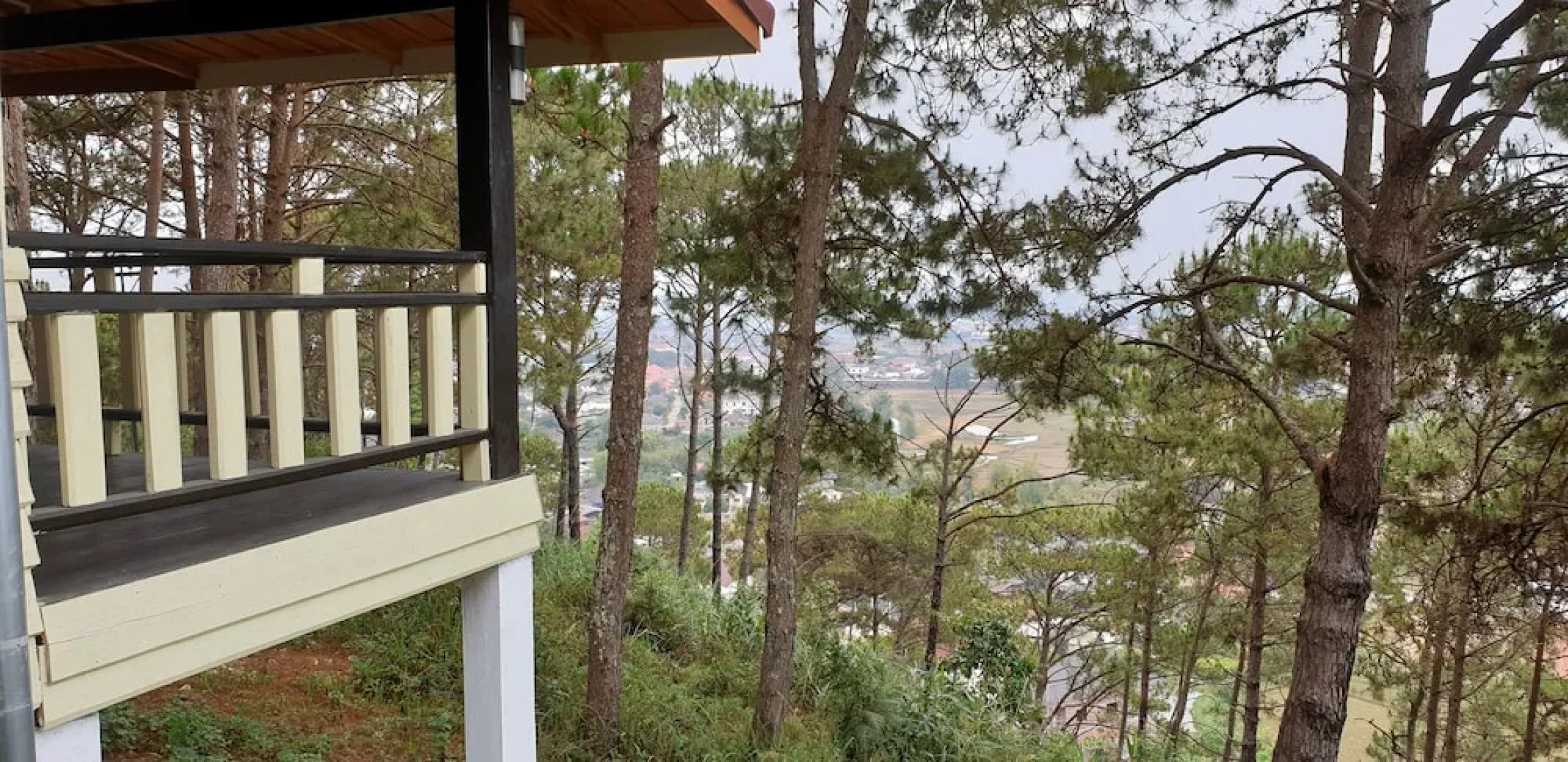 Phouphadeng Hotel - Auberge de la Plain des Jarres